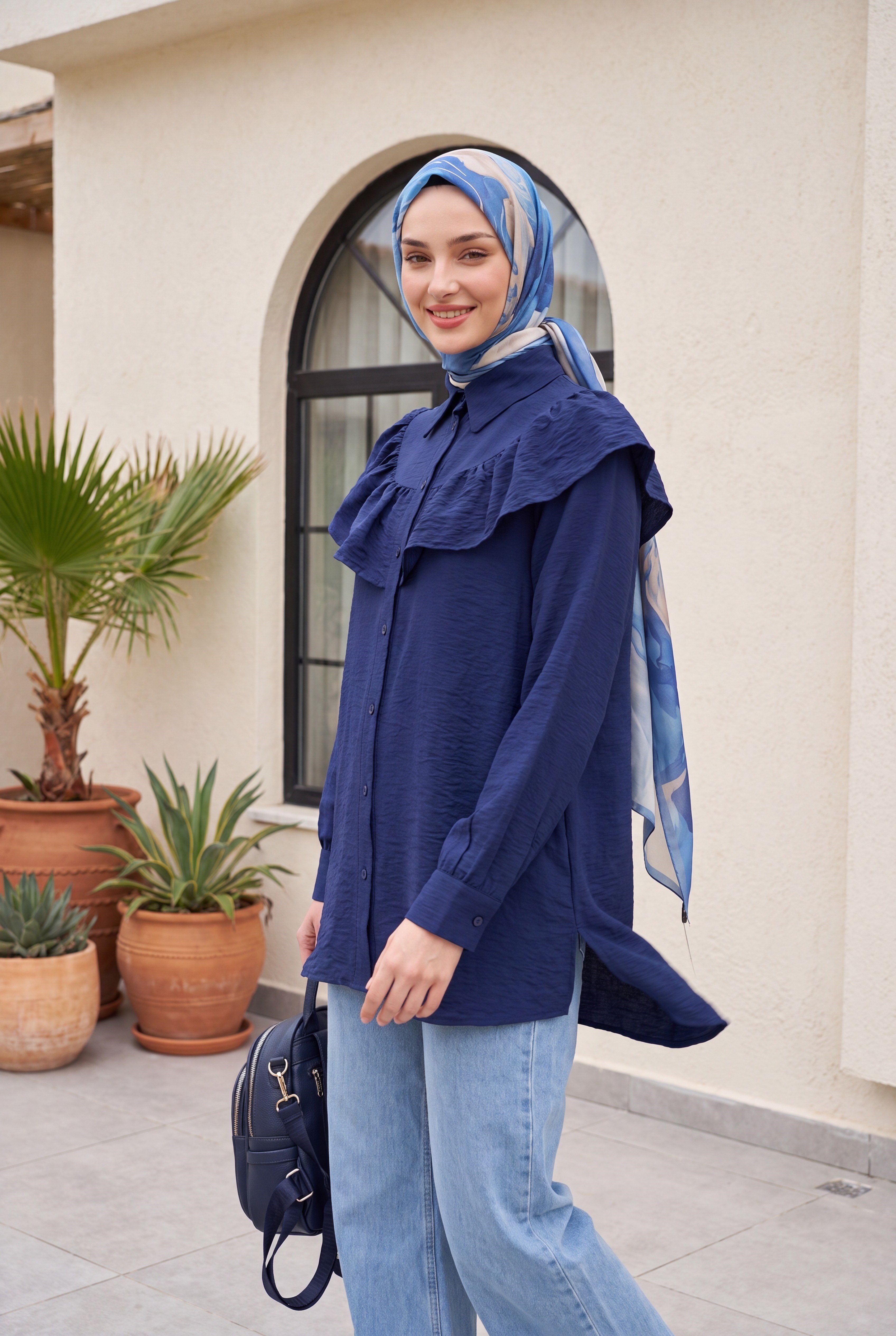Robadan Fırfırlı Düğmeli Rayon Tunik -Lacivert