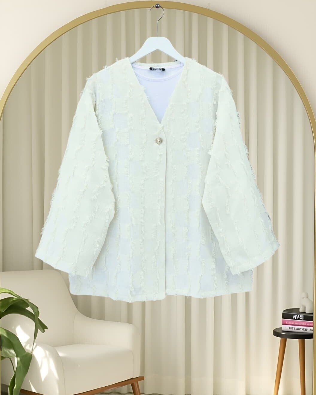 Saçaklı Tek Düğmeli Kare Desenli Kimono -Beyaz