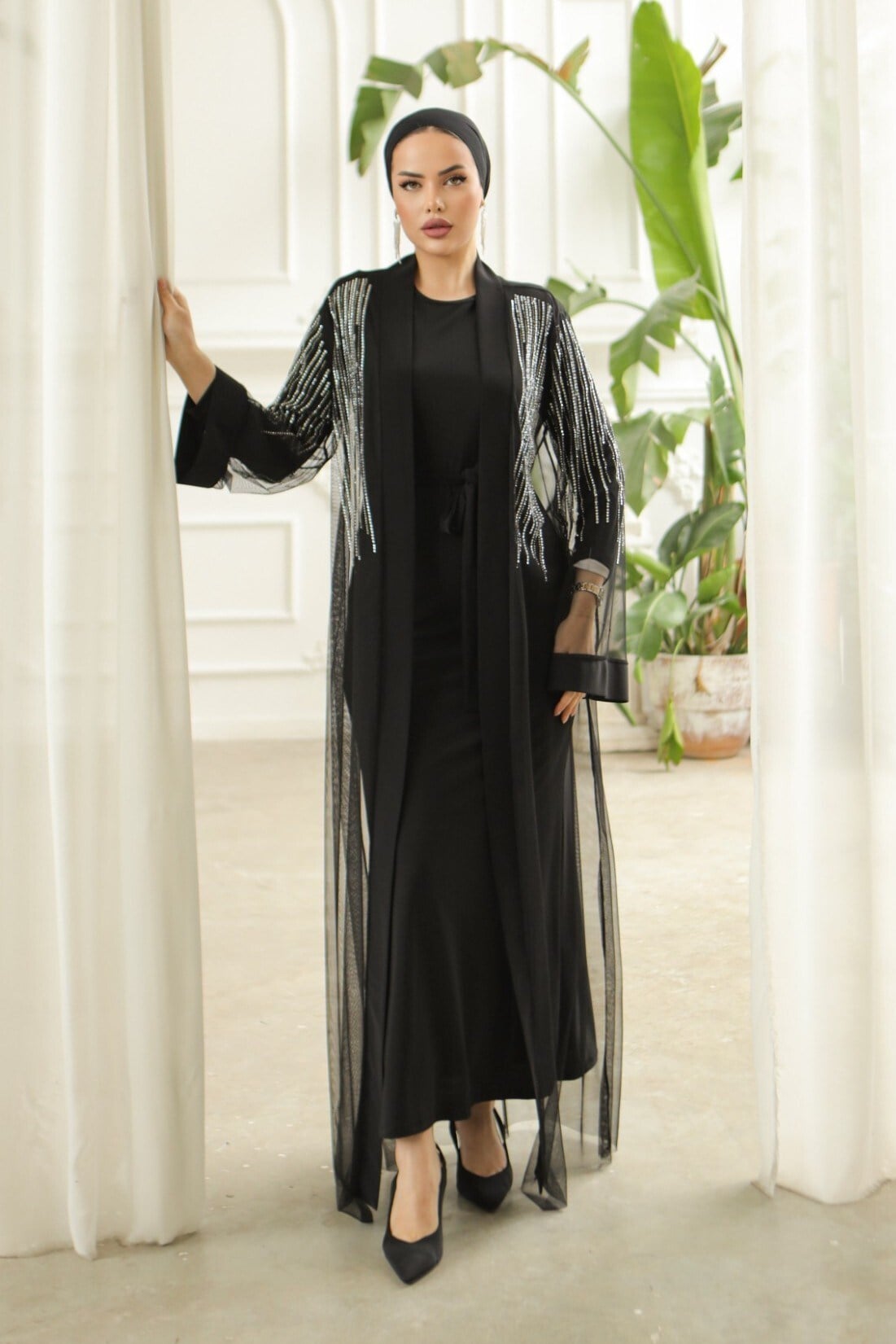 Taş Detaylı Kuşaklı İkili Abaya Takım -Siyah