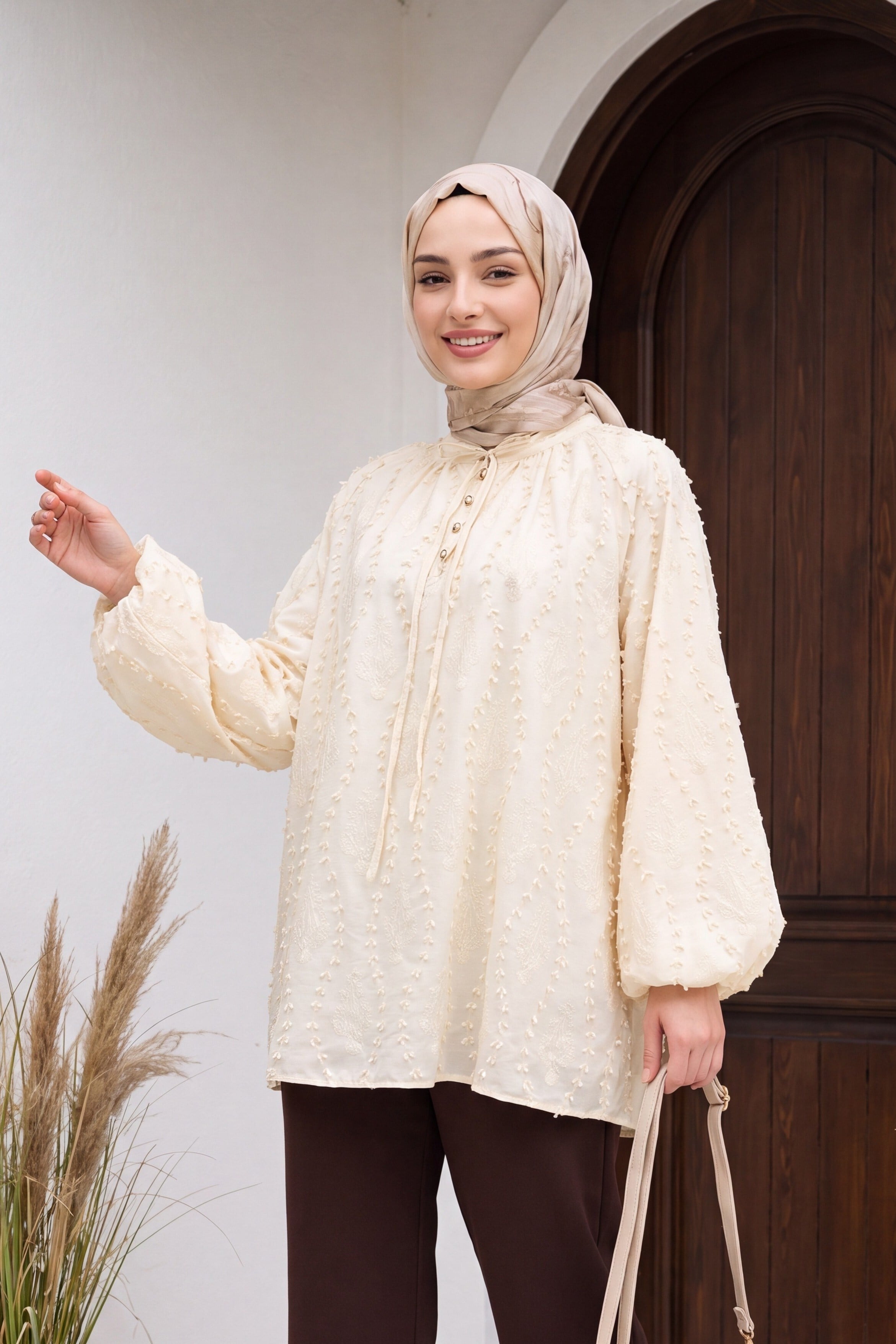 Yakası Bağcıklı Düğmeli Astarlı Nakışlı Oversize Keten Tunik -Sarı