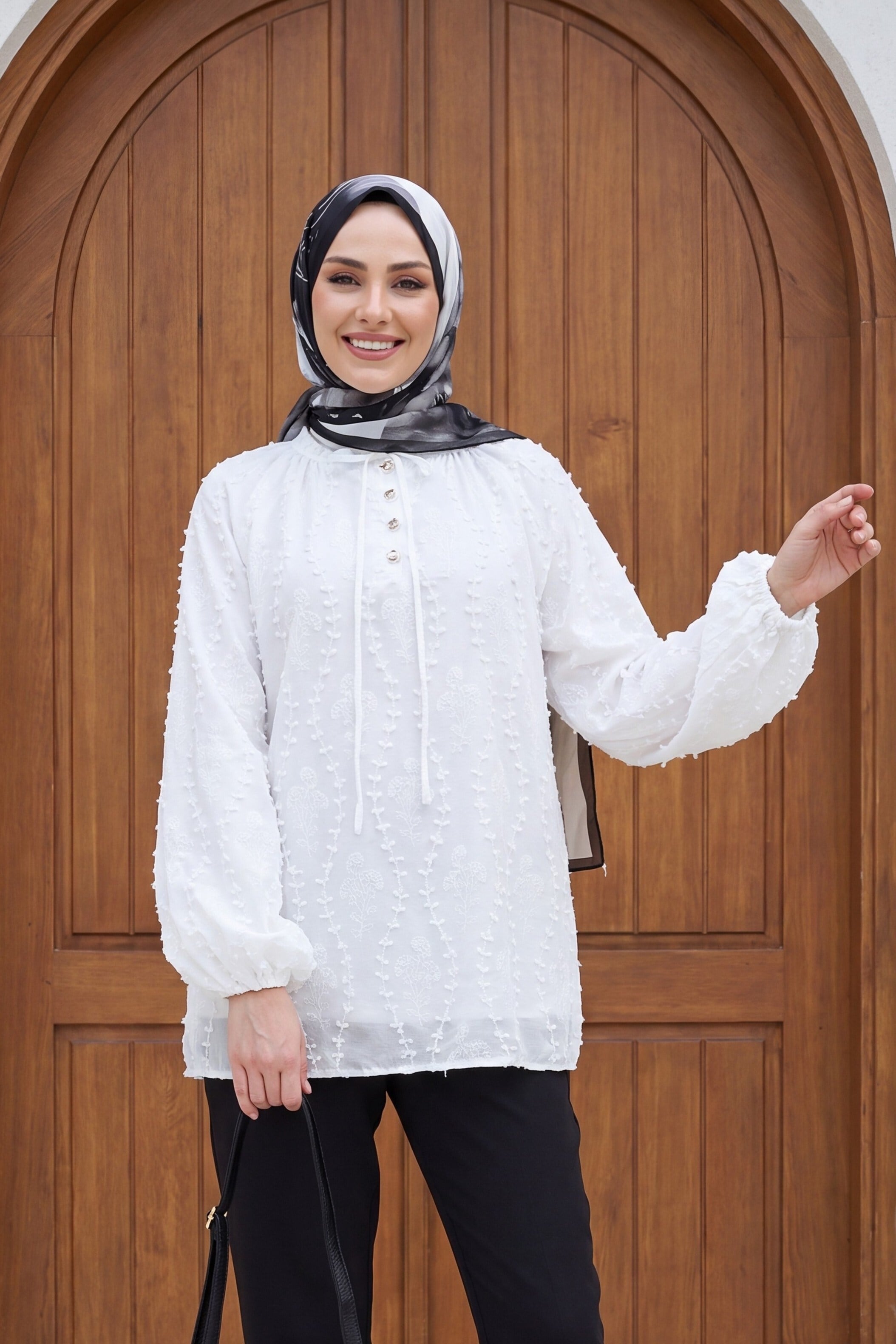 Yakası Bağcıklı Düğmeli Astarlı Nakışlı Oversize Keten Tunik -Beyaz
