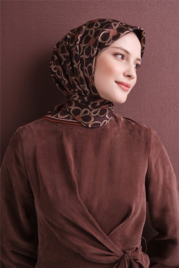 ARMİNE SAF İPEK SURA EŞARP 9638D01-52