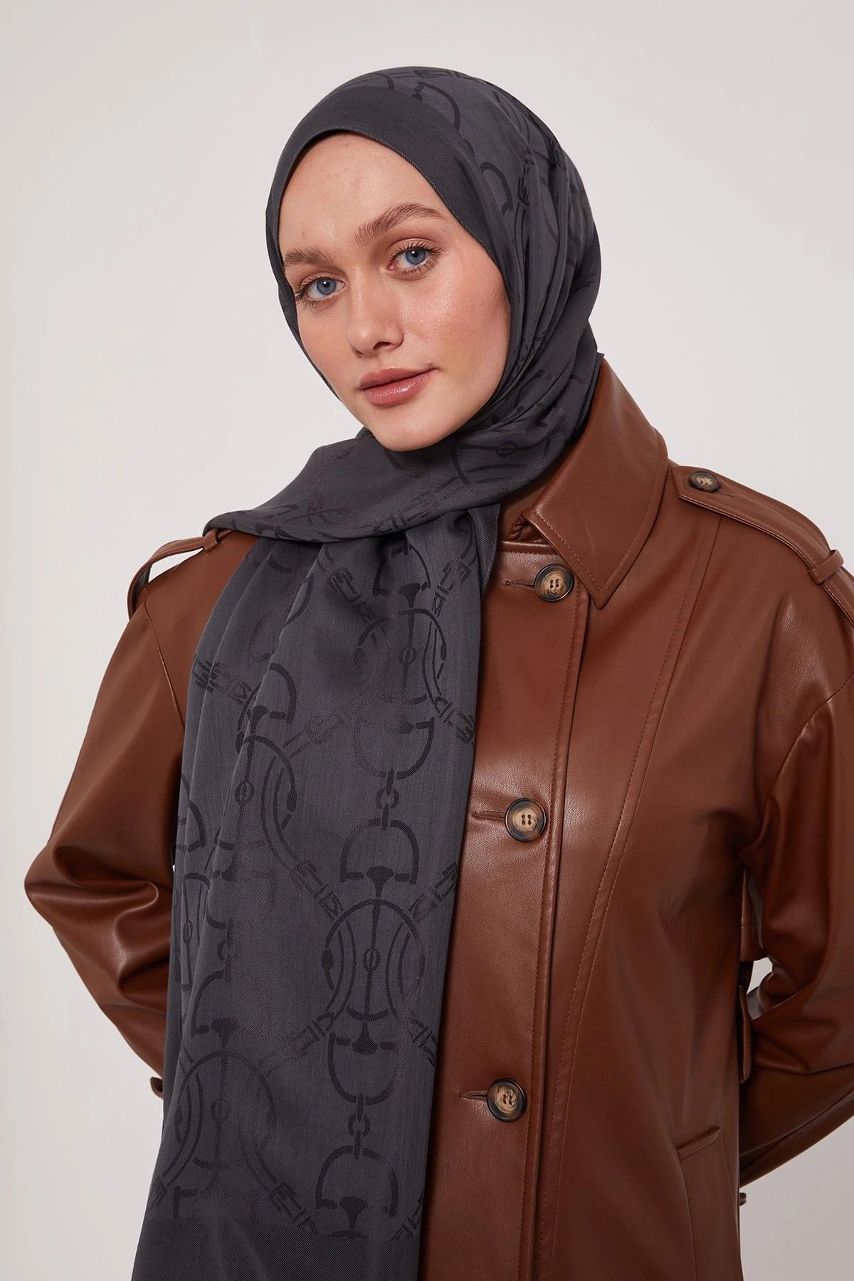 LYOCELL NAİA JAKARLI ŞAL -GECE ANTRASİTİ