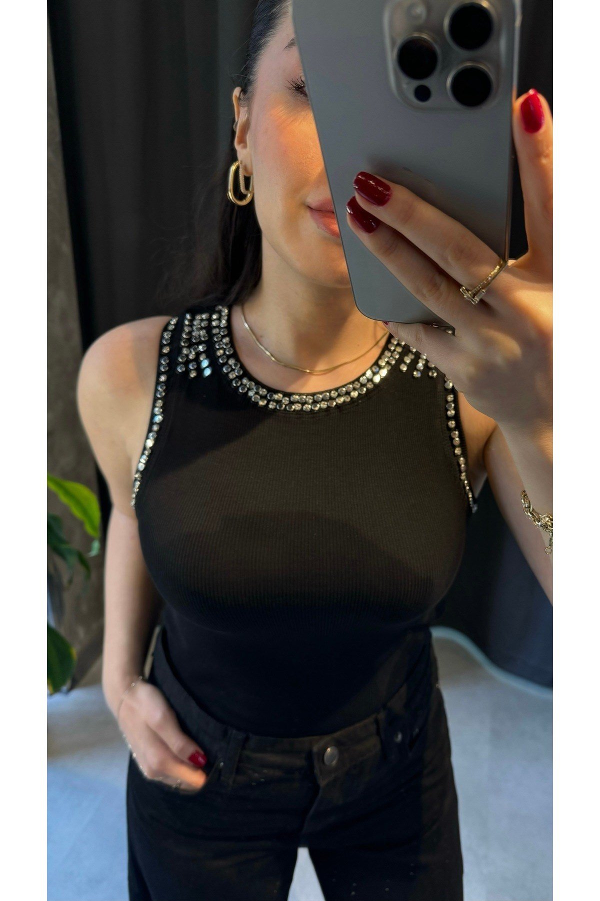 Yaka Ve Kol Taşlı Body