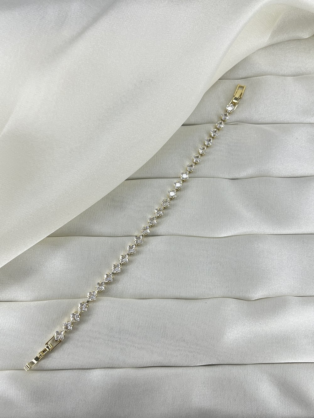 CMJEWELRY VİP Kararmaz Zirkıon Taşlı Kadın Bileklik  Gold