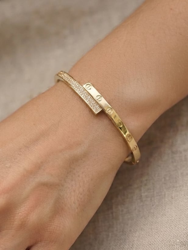 Zirkon Taşlı Gold Kelepçe Bileklik