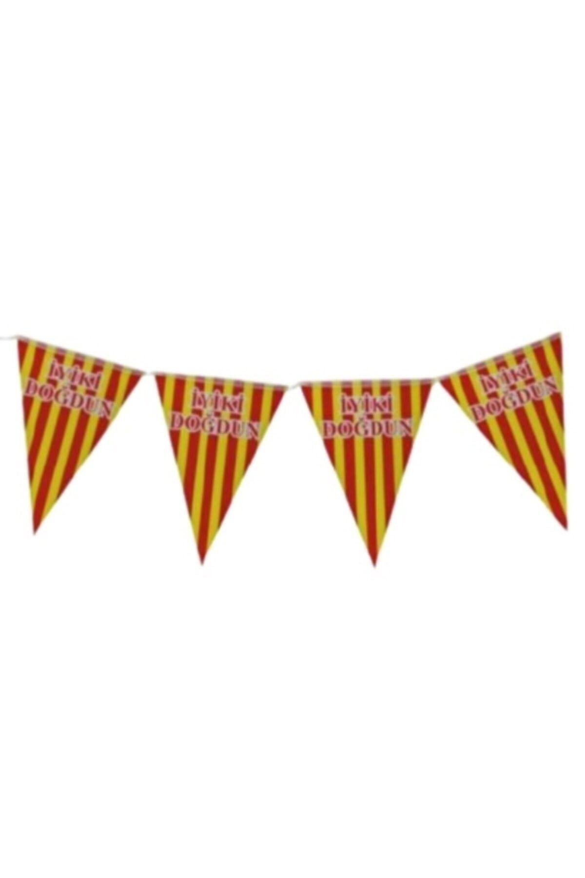 Galatasaray Iyiki Doğdun Yazılı Üçgen Flama 2 Metre / 10 Bayrak