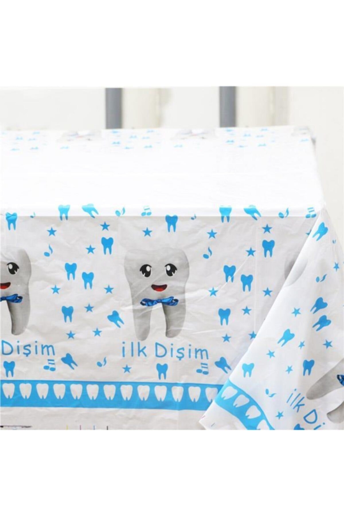 Ilk Dişim Çıktı Mavi Desenli Masa Örtüsü
