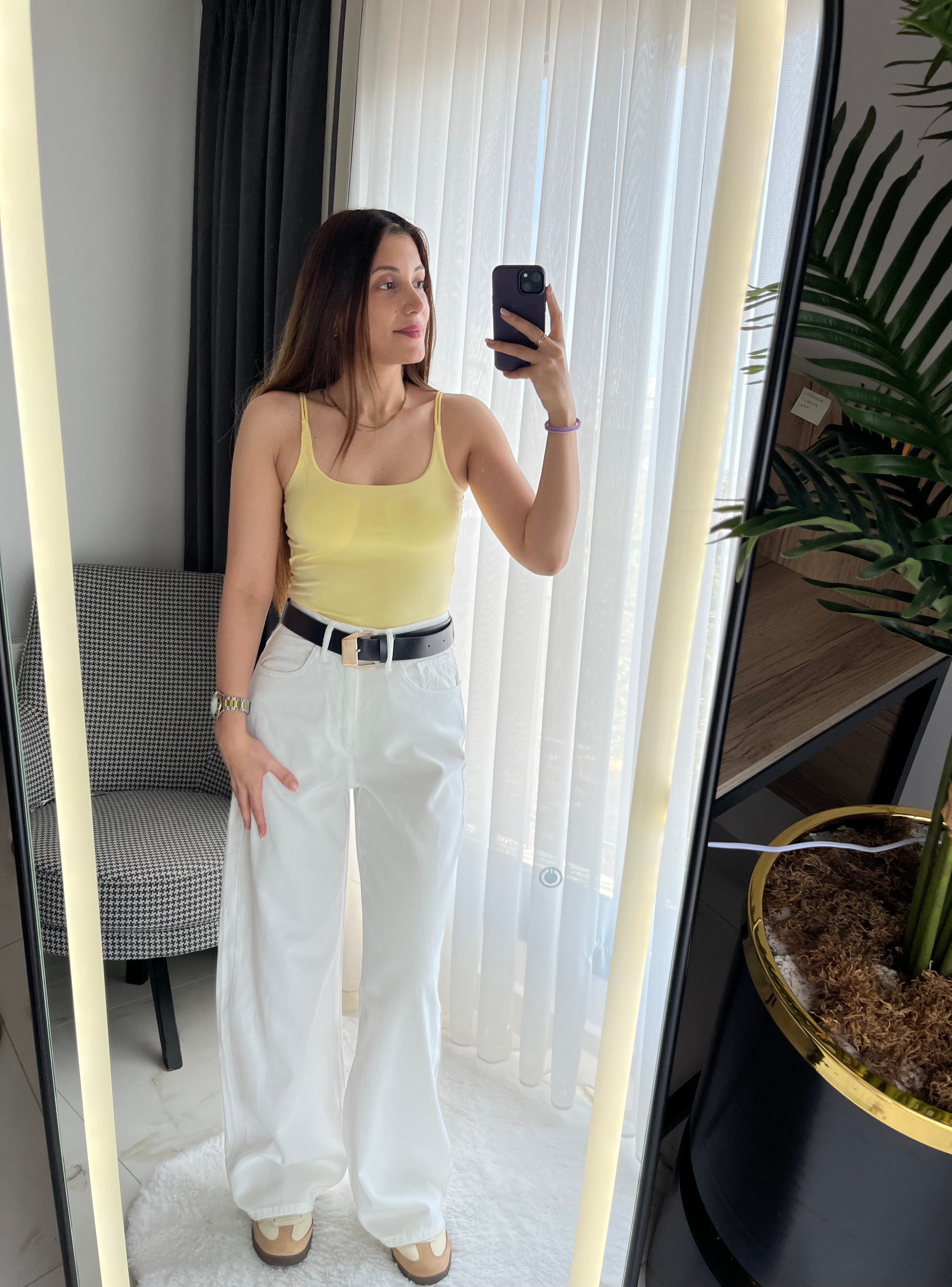 Beyaz wide leg yumuşak dokulu jean