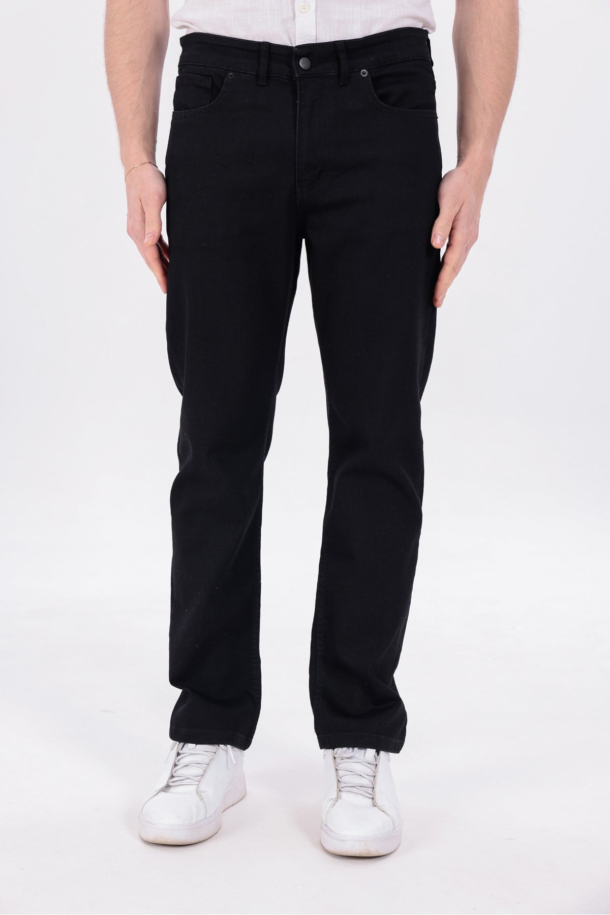Erkek Mat Siyah Regular Fit Düz Paça Esnek Denim Kot Pantolon Günlük