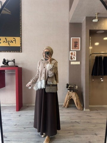 Dantelli karamel hırka - 017