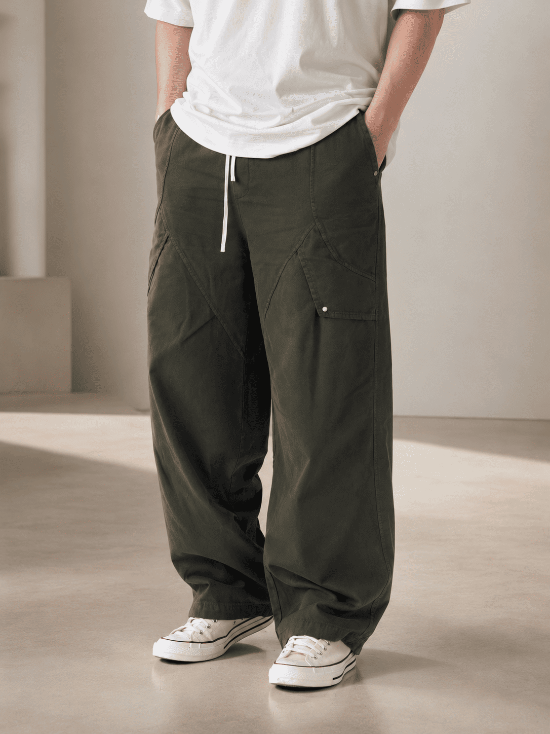 Erkek Keten Kumaş Asimetrik Ve Cep Kapağı Detaylı Baggy Pantolon