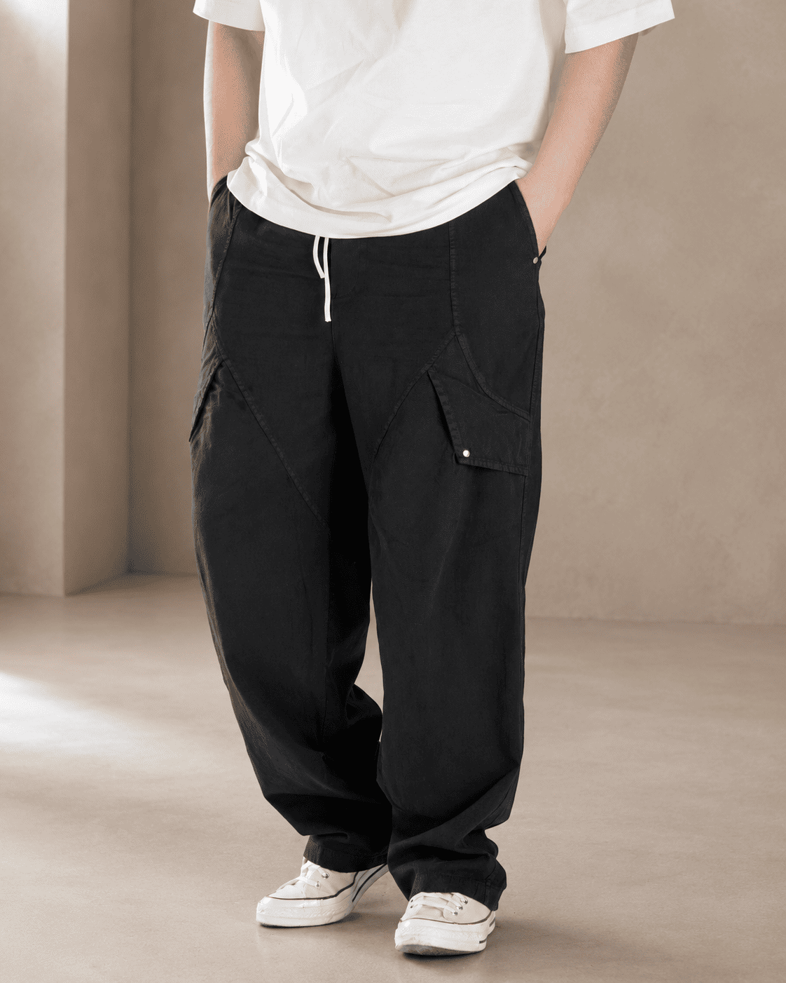 Erkek Keten Kumaş Asimetrik Ve Cep Kapağı Detaylı Baggy Pantolon