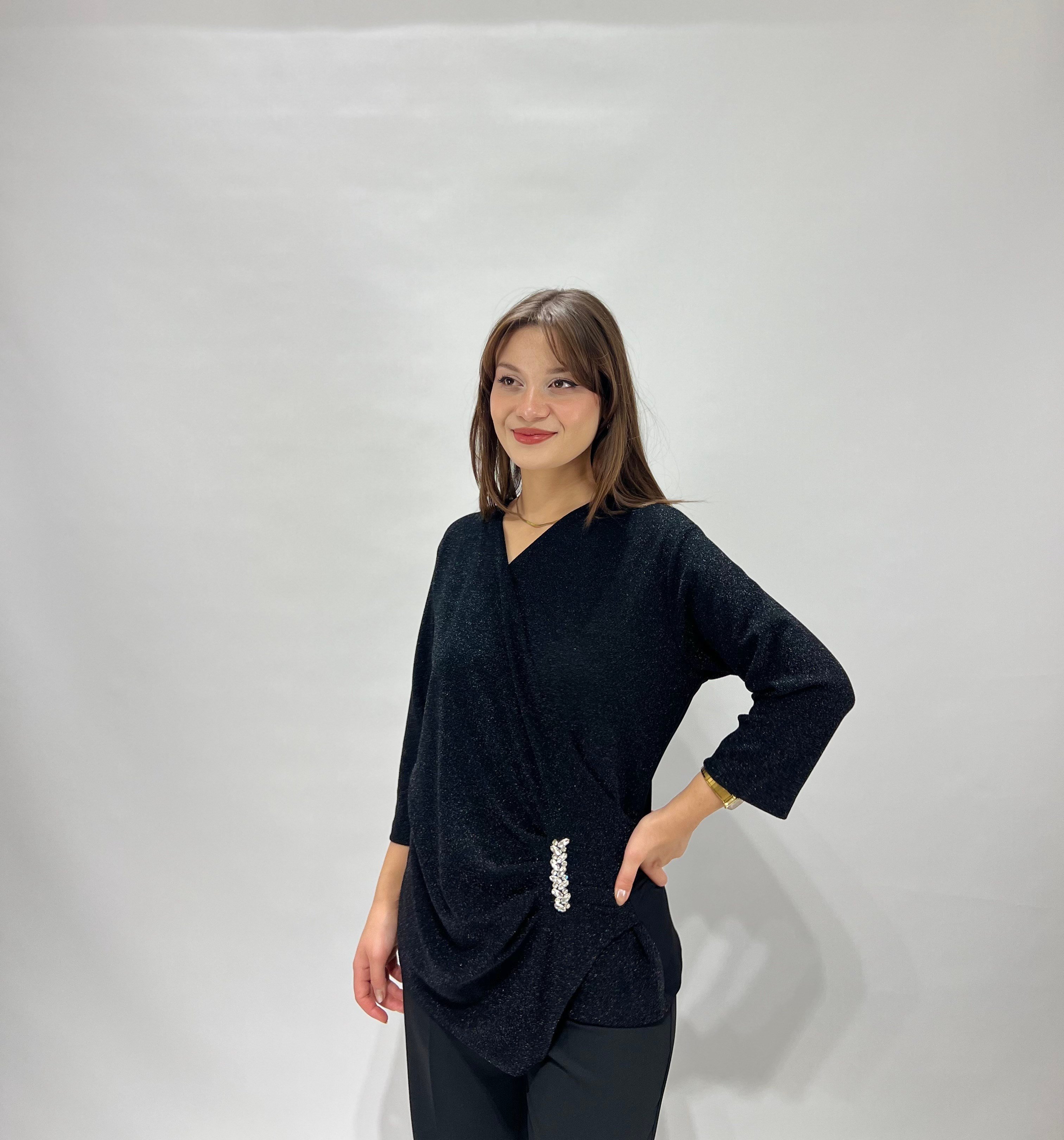 Simli Taş Detaylı Bluz SİYAH