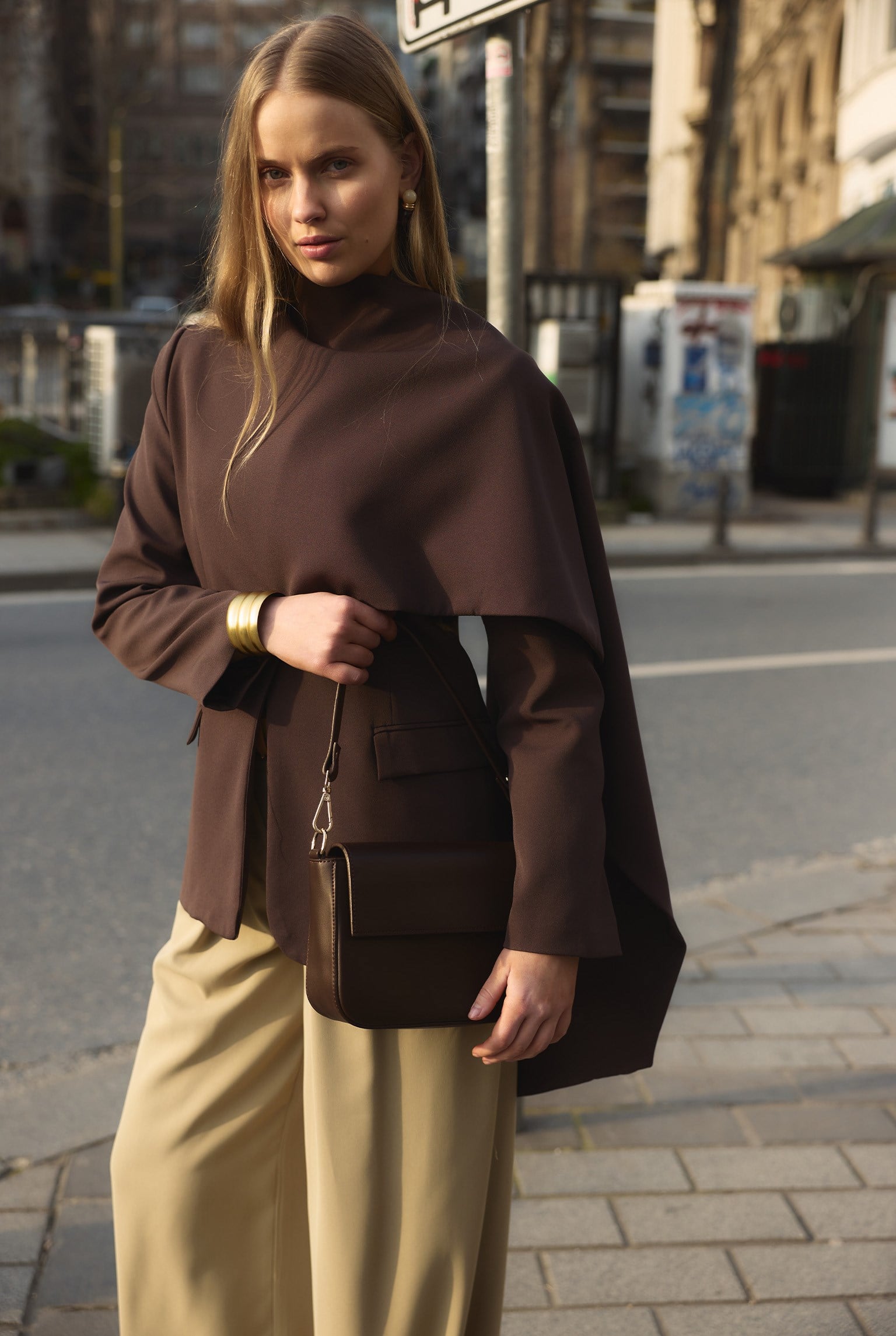 pelerin-detayli-blazer-ceket-aci-kahve-8-c9bb.jpg