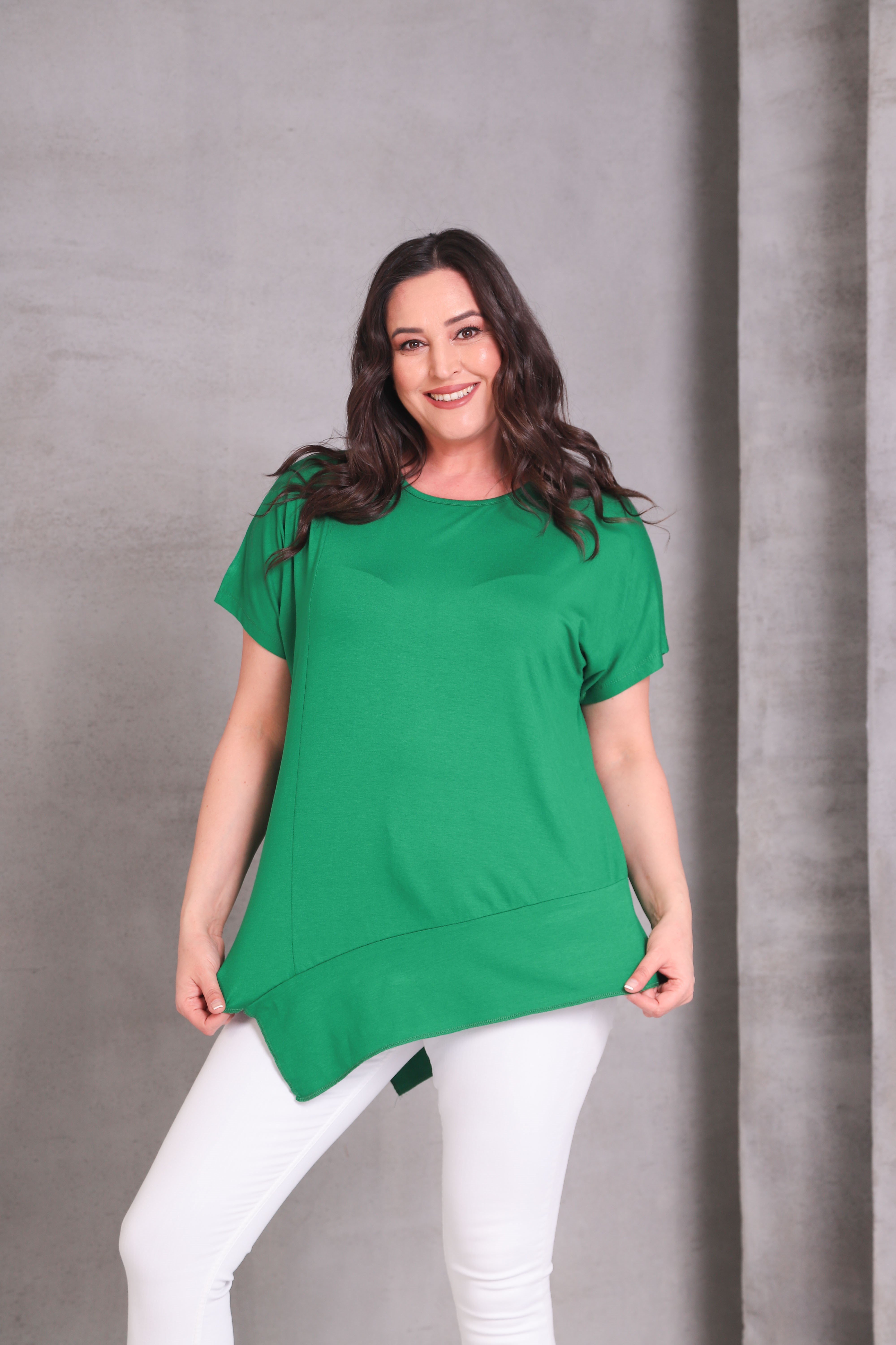 2101 Asimetrik Kesim Basic T-shirt Yeşil