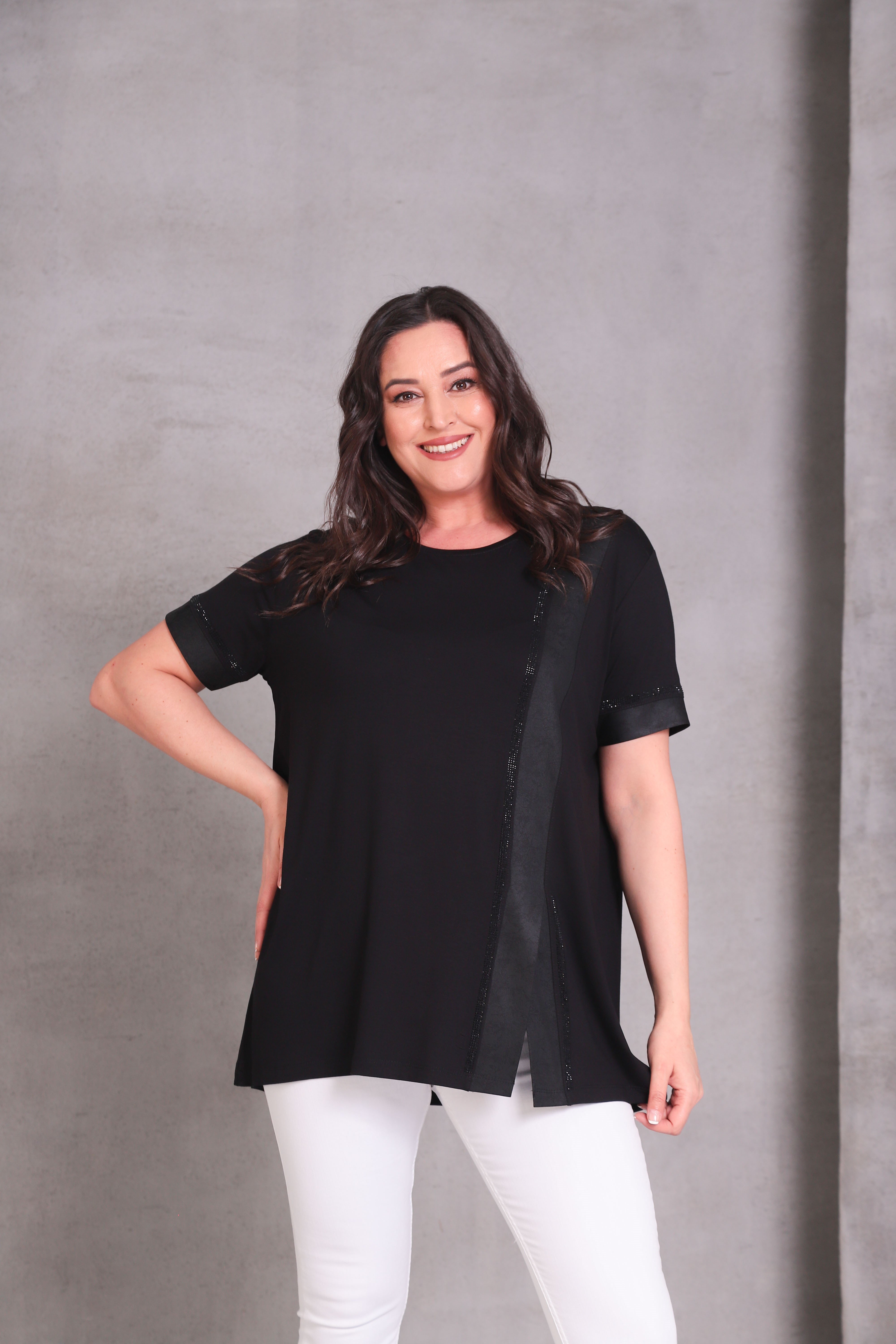 2413 Siyah Leopar Detaylı Bluz