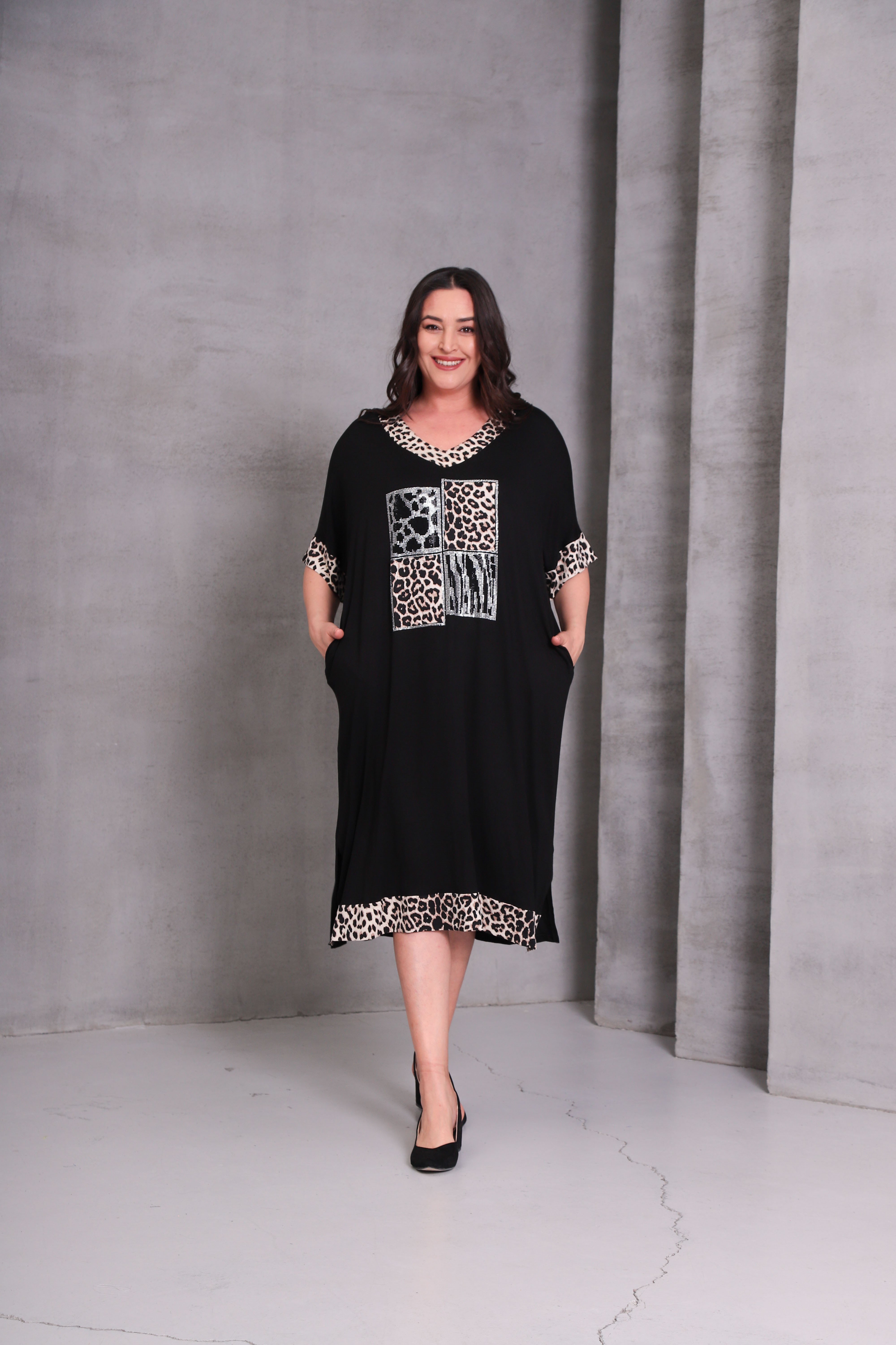 6785 Leopar Detaylı V Yaka Elbise