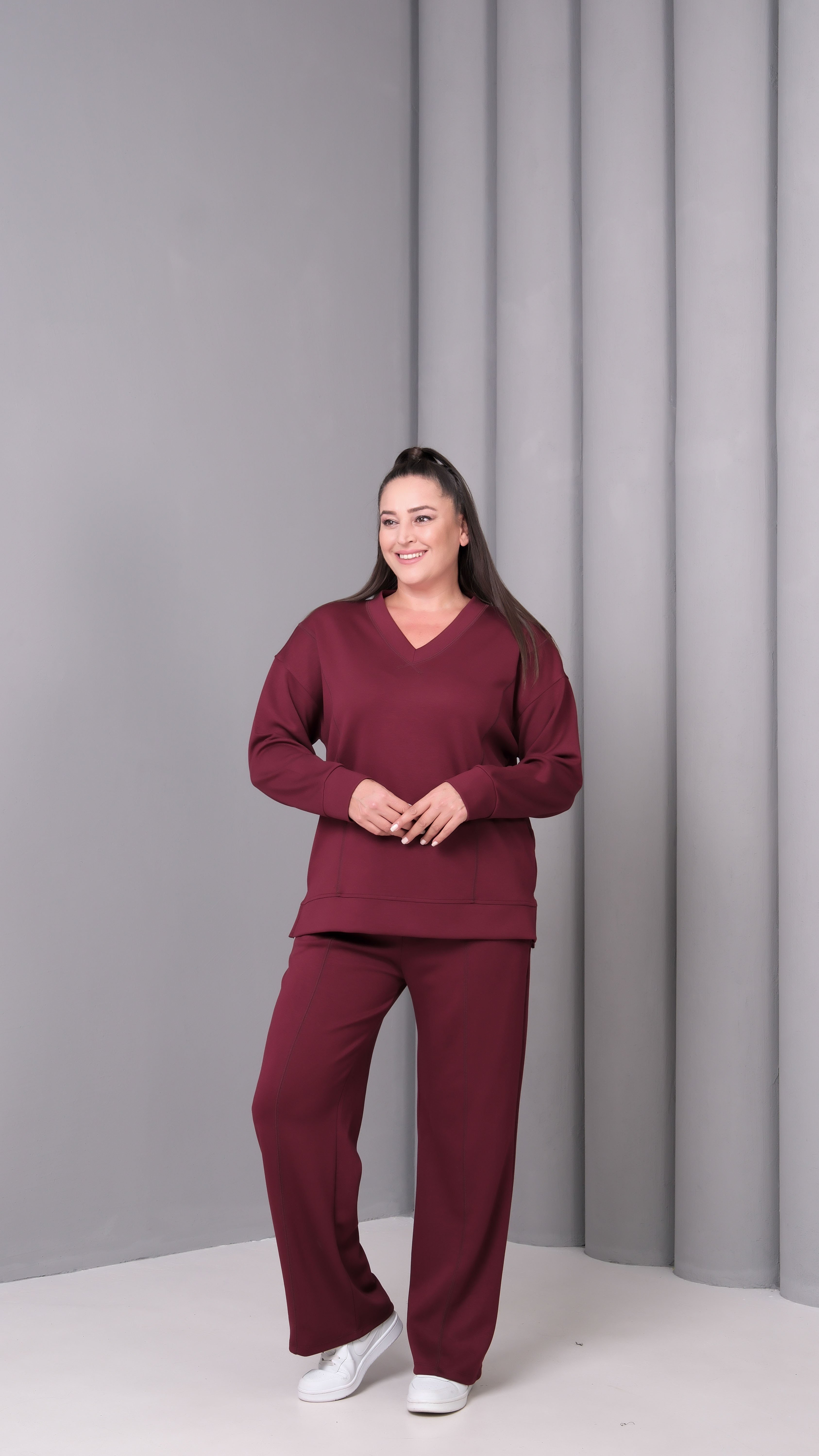 3920 Karyoka Dikişliİ V Yaka Basic Bordo Takım
