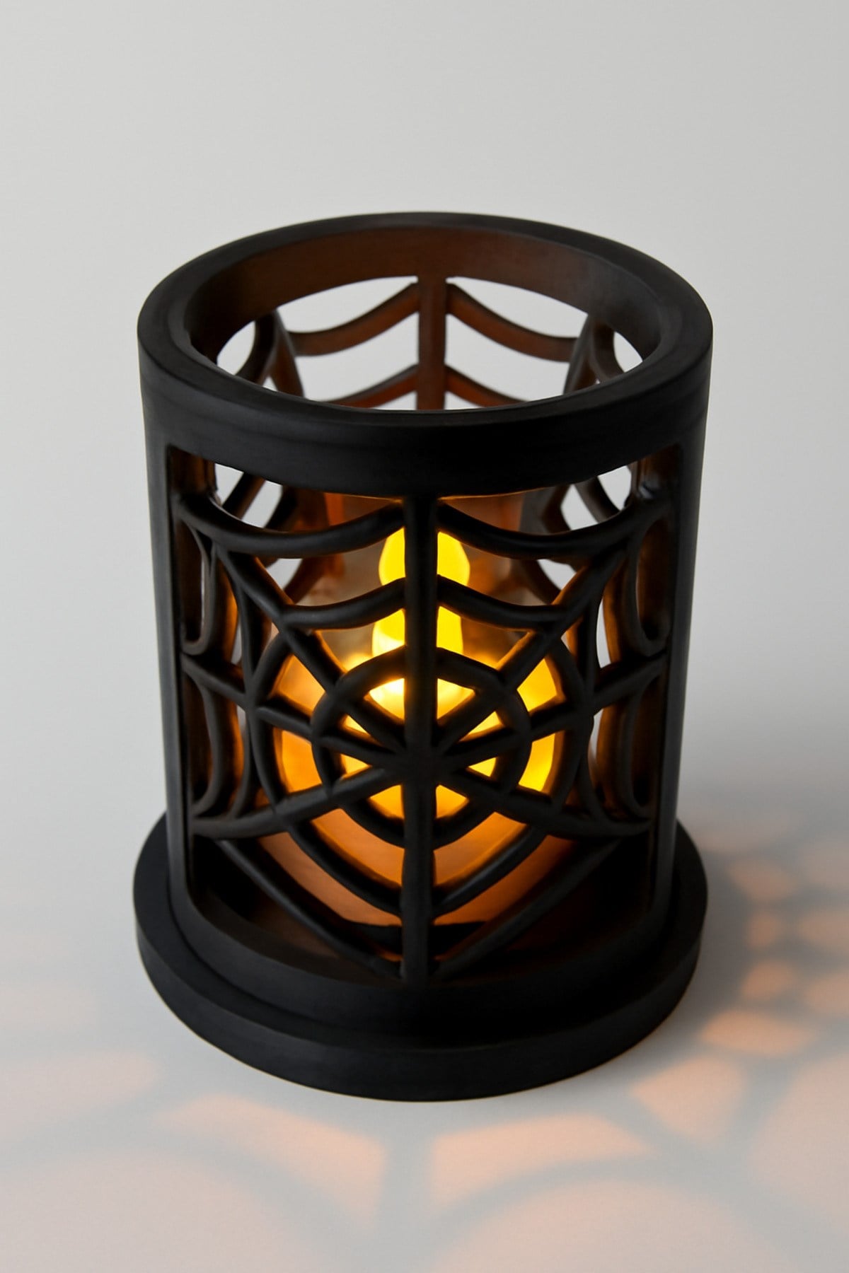 Dekoratif Aydınlatma Mumluk Ağ Kafes Mumluk Plastiktir. Tea Light Mum Dahildir.