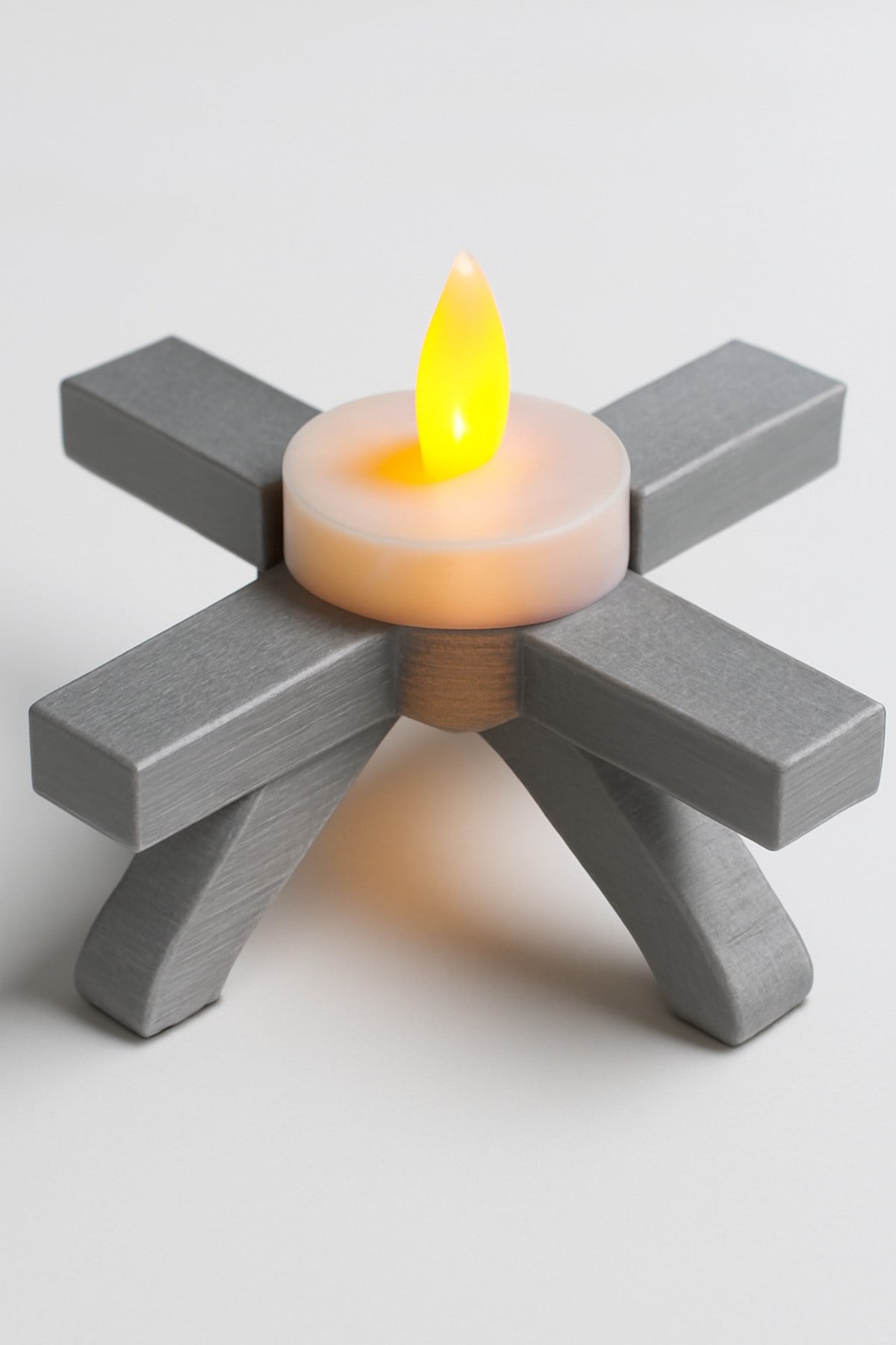 Dekoratif Aydınlatma Mumluk Çapraz Çubuk Mumluk Plastiktir. Tea Light Mum Dahildir.
