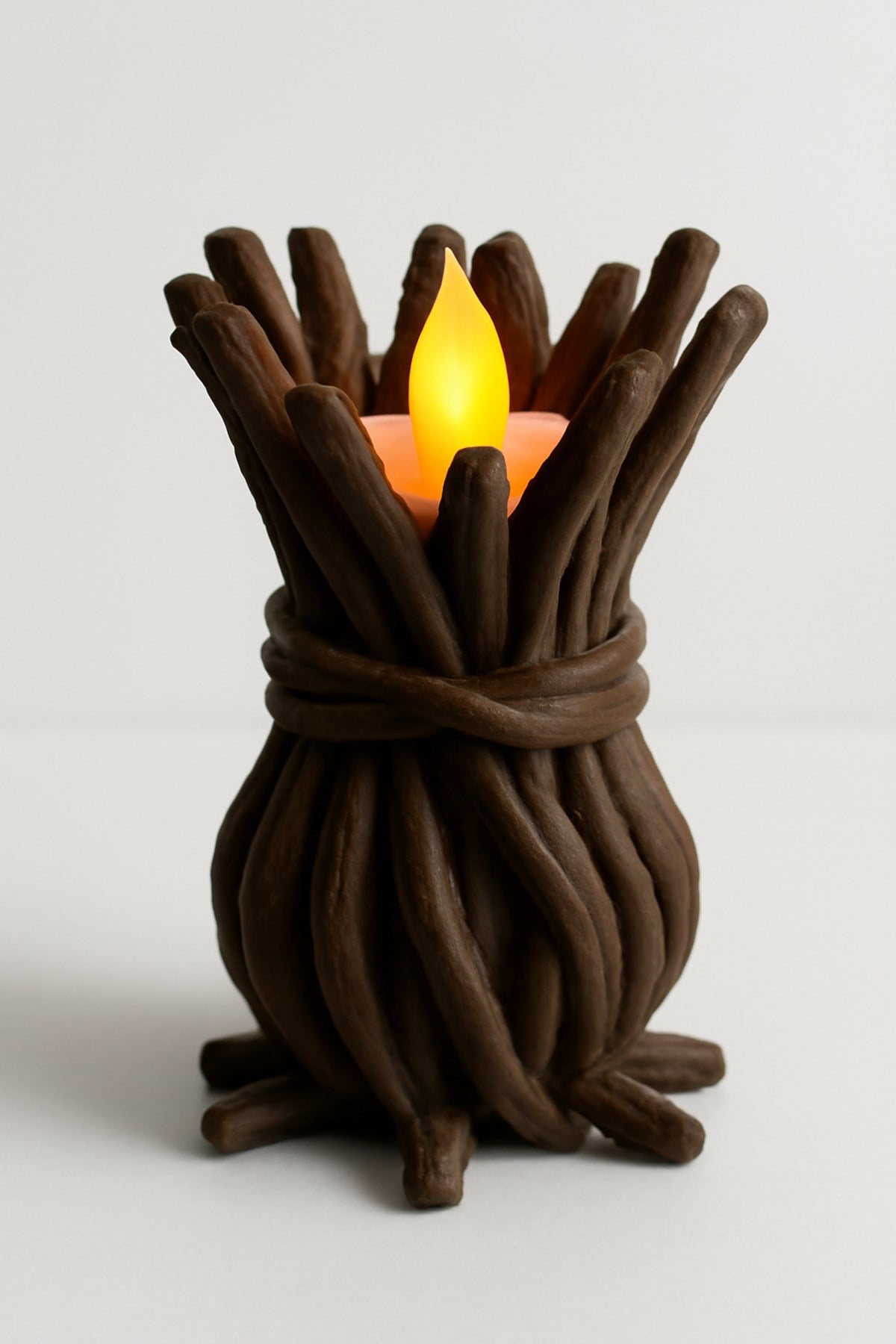 Dekoratif Aydınlatma Mumluk Dal Mumluk Plastiktir. Tea Light Mum Dahildir.