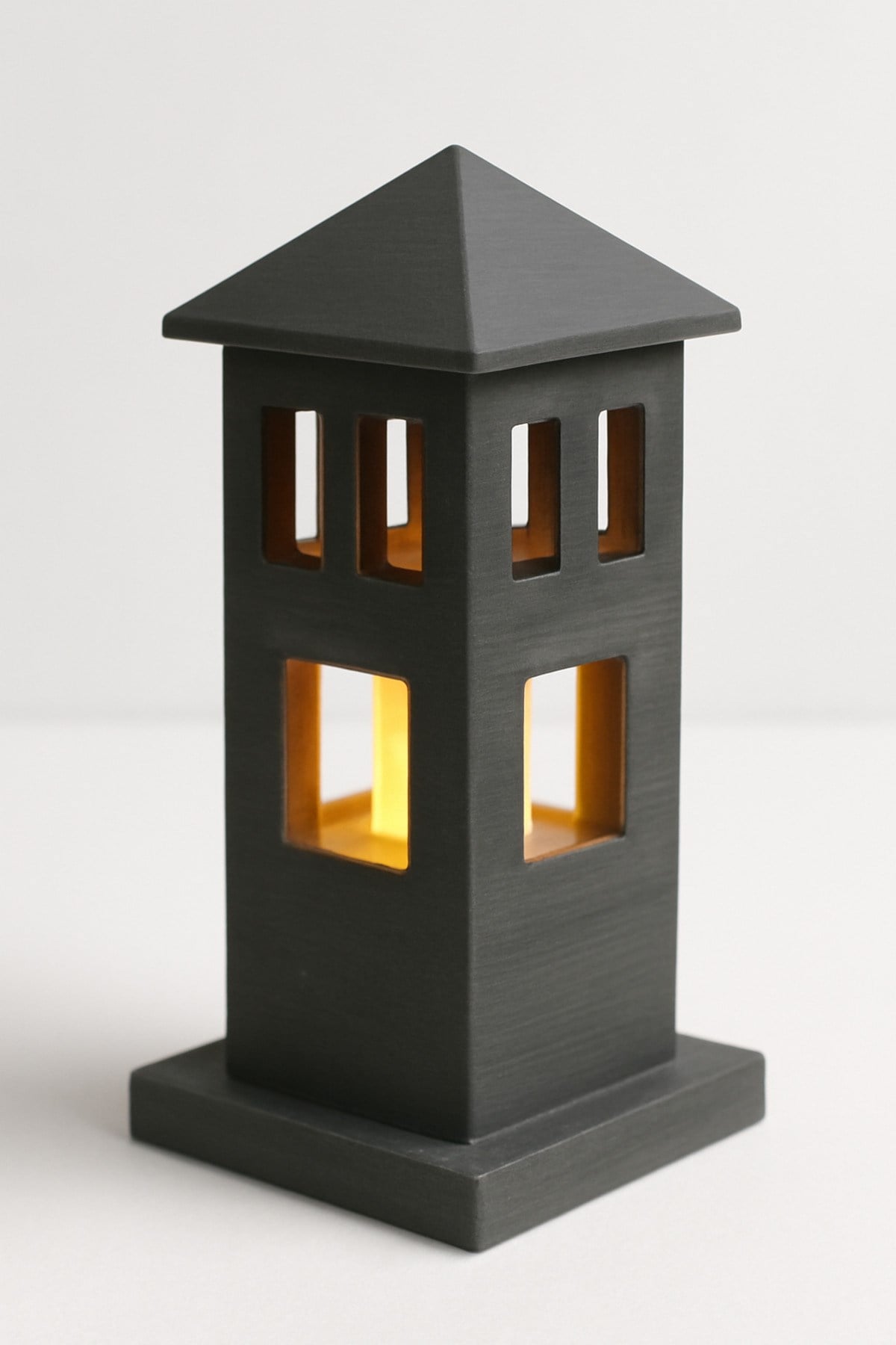 Dekoratif Aydınlatma Mumluk Kule Fener Lamba Plastiktir. Tea Light Mum Dahildir.