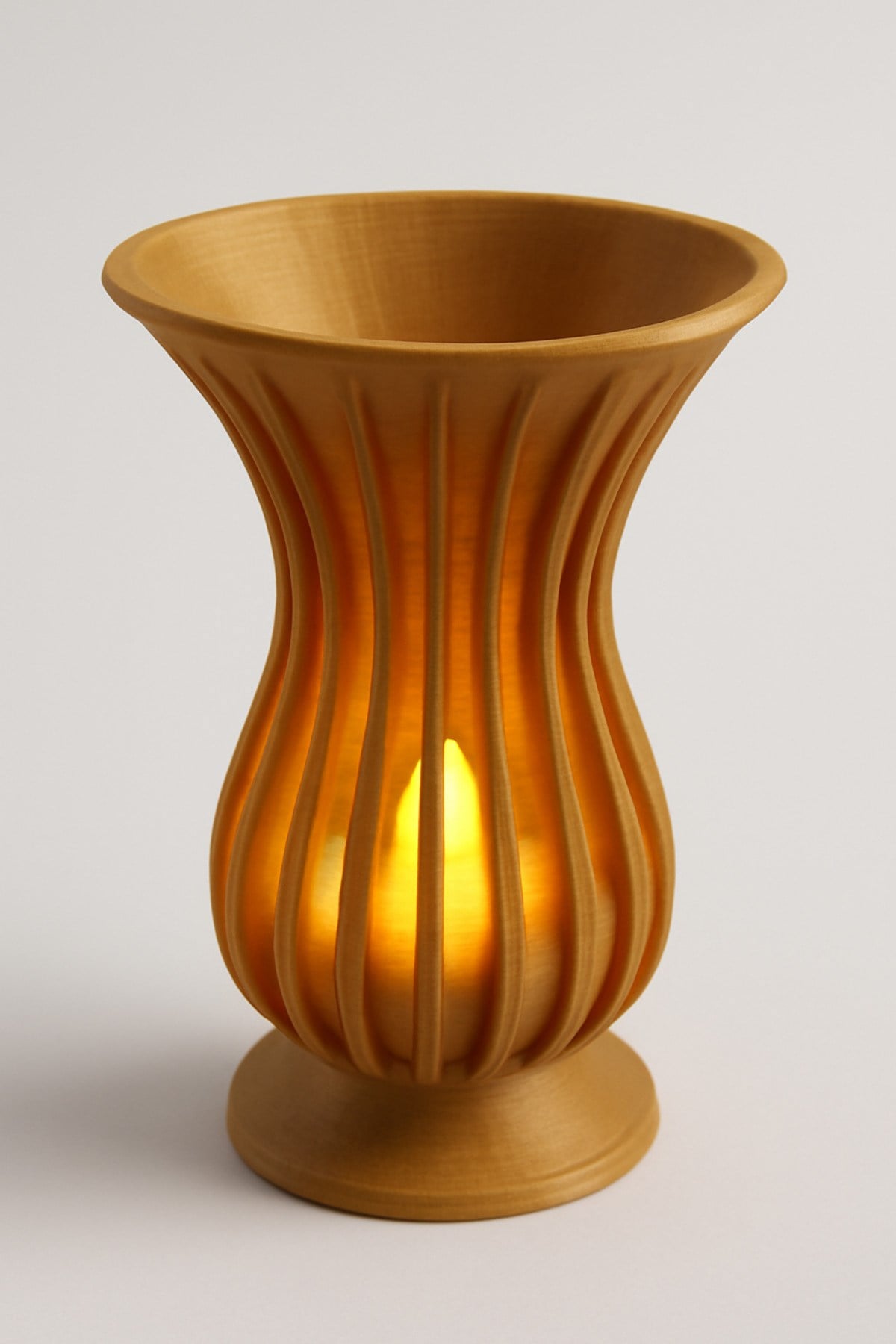 Dekoratif Aydınlatma Mumluk Trompet Cıtalı Mumluk Plastiktir. Tea Light Mum Dahildir.