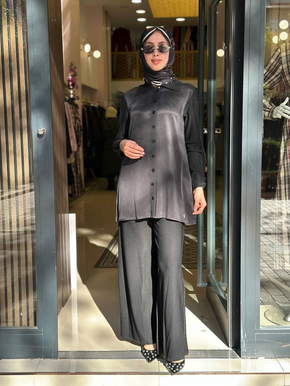 Miss Dalida 3263801 Siyah Baklava Dilim Detaylı Klasik Gömlek