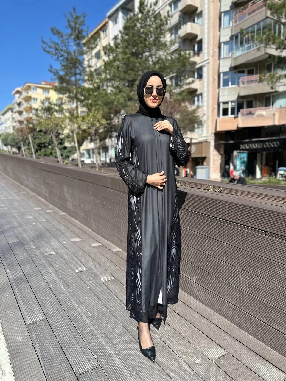 Qeffa Q173 Siyah Lazerli Ferace