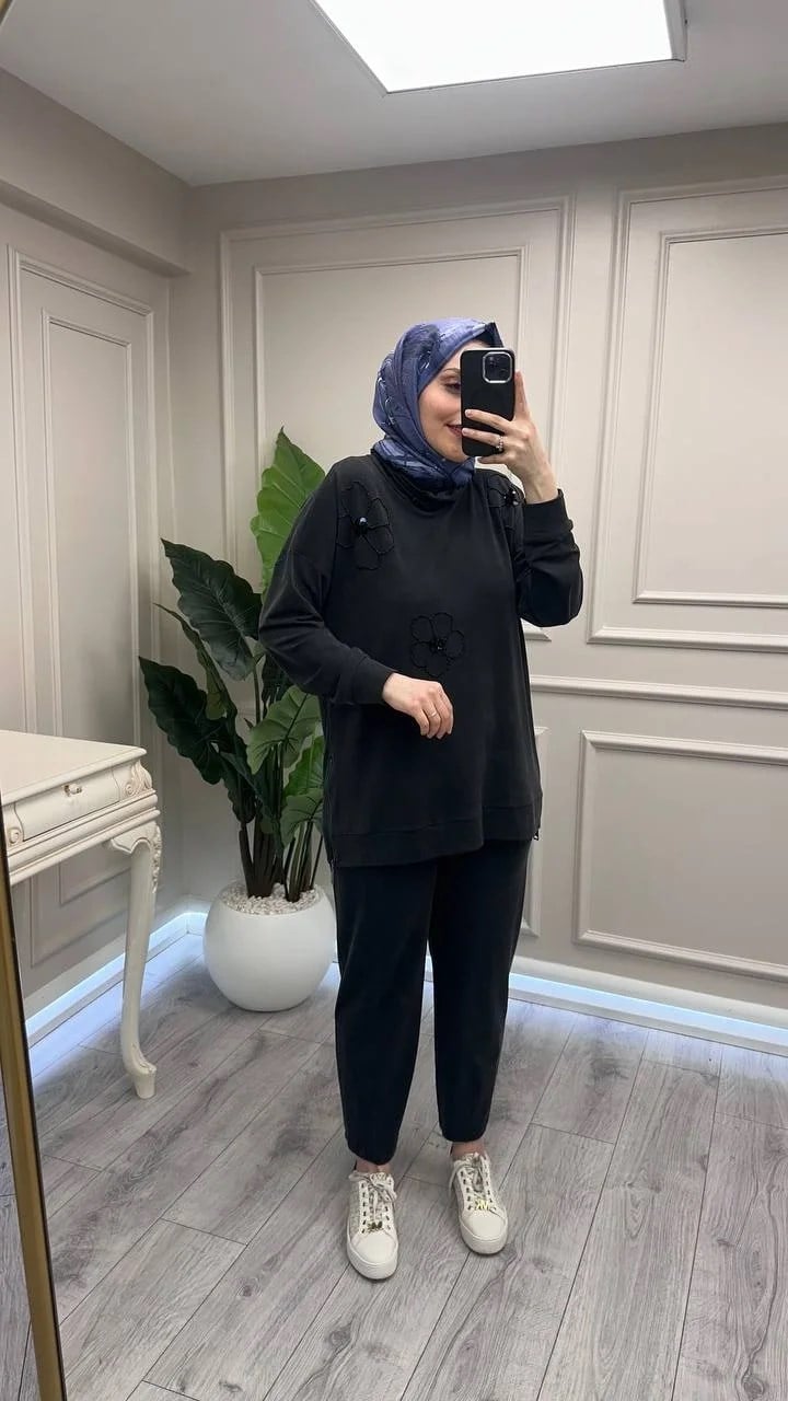 Wennora 1020 Siyah Çiçek Desenli Takım