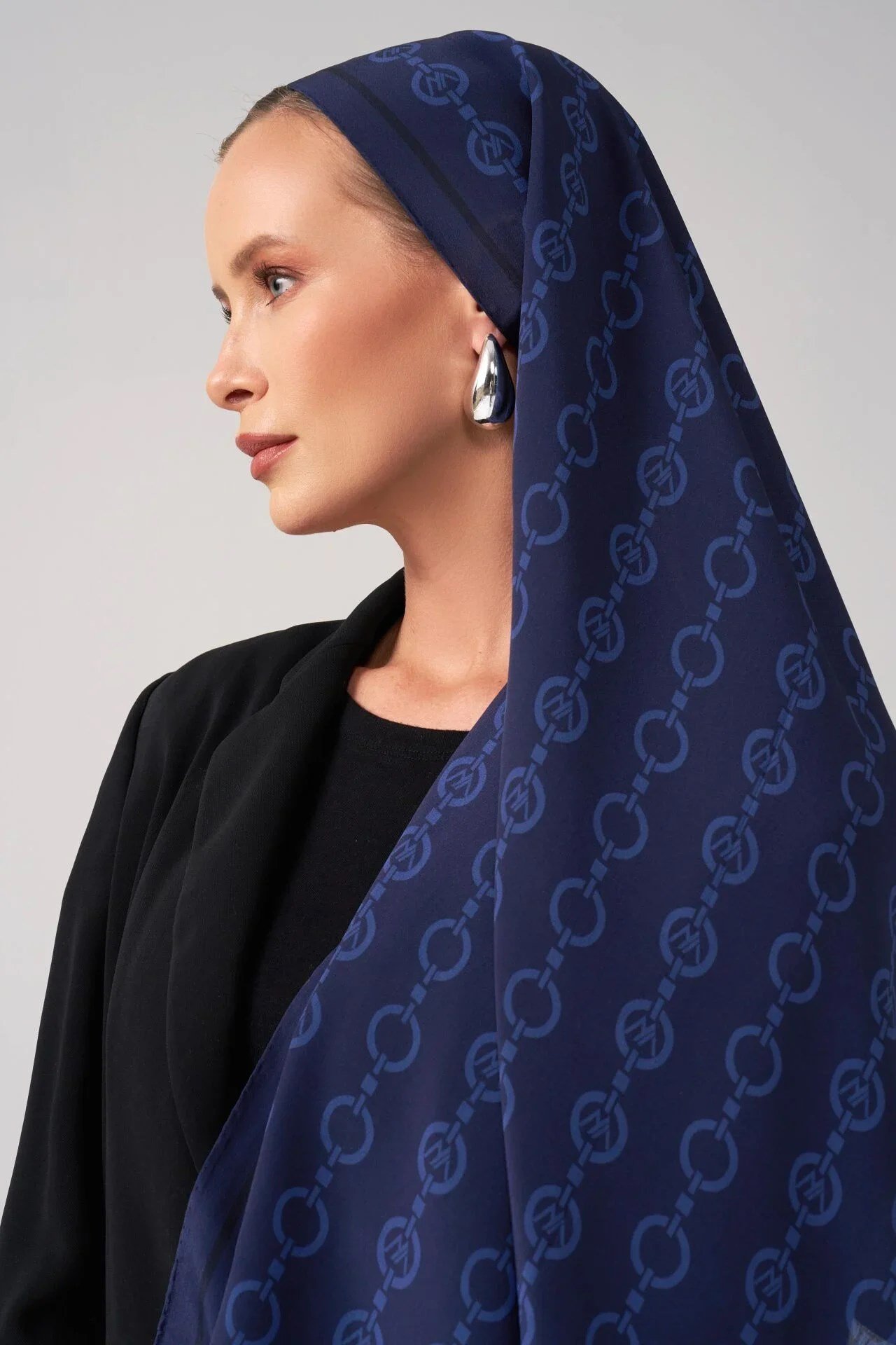 Wennora RoyalShine Lacivert Halka Zincir Desen Şal