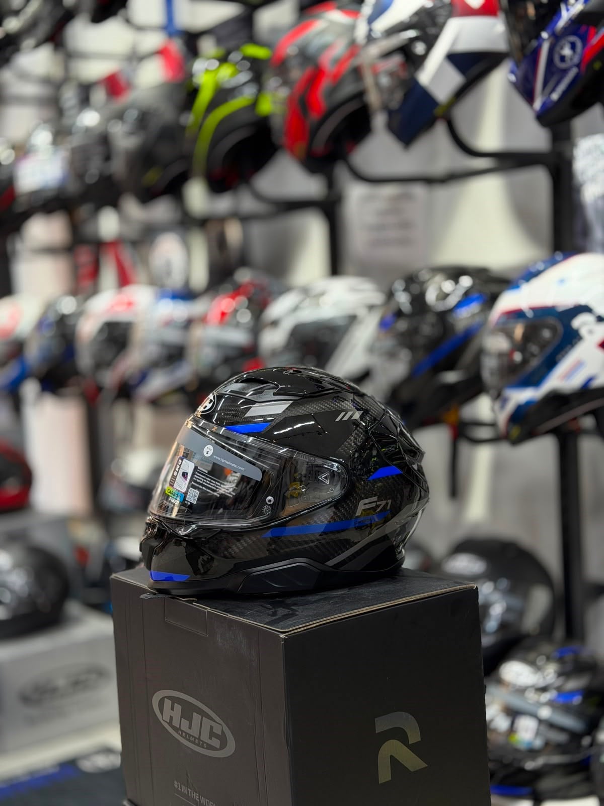 Hjc F71 Kask Carbon Esira Mc2