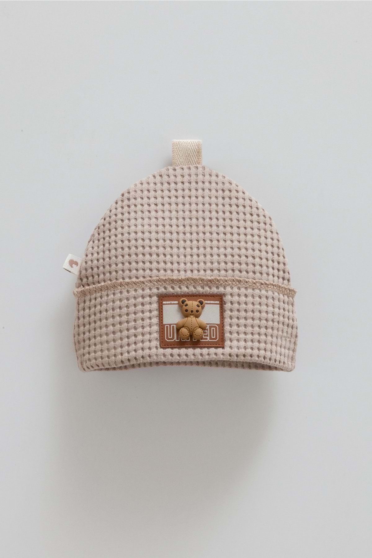 Bebek Şapkası %100 Pamuk Peluş Ayıcık Detaylı waffle kumaş ( 1 - 12 AY ARASI)