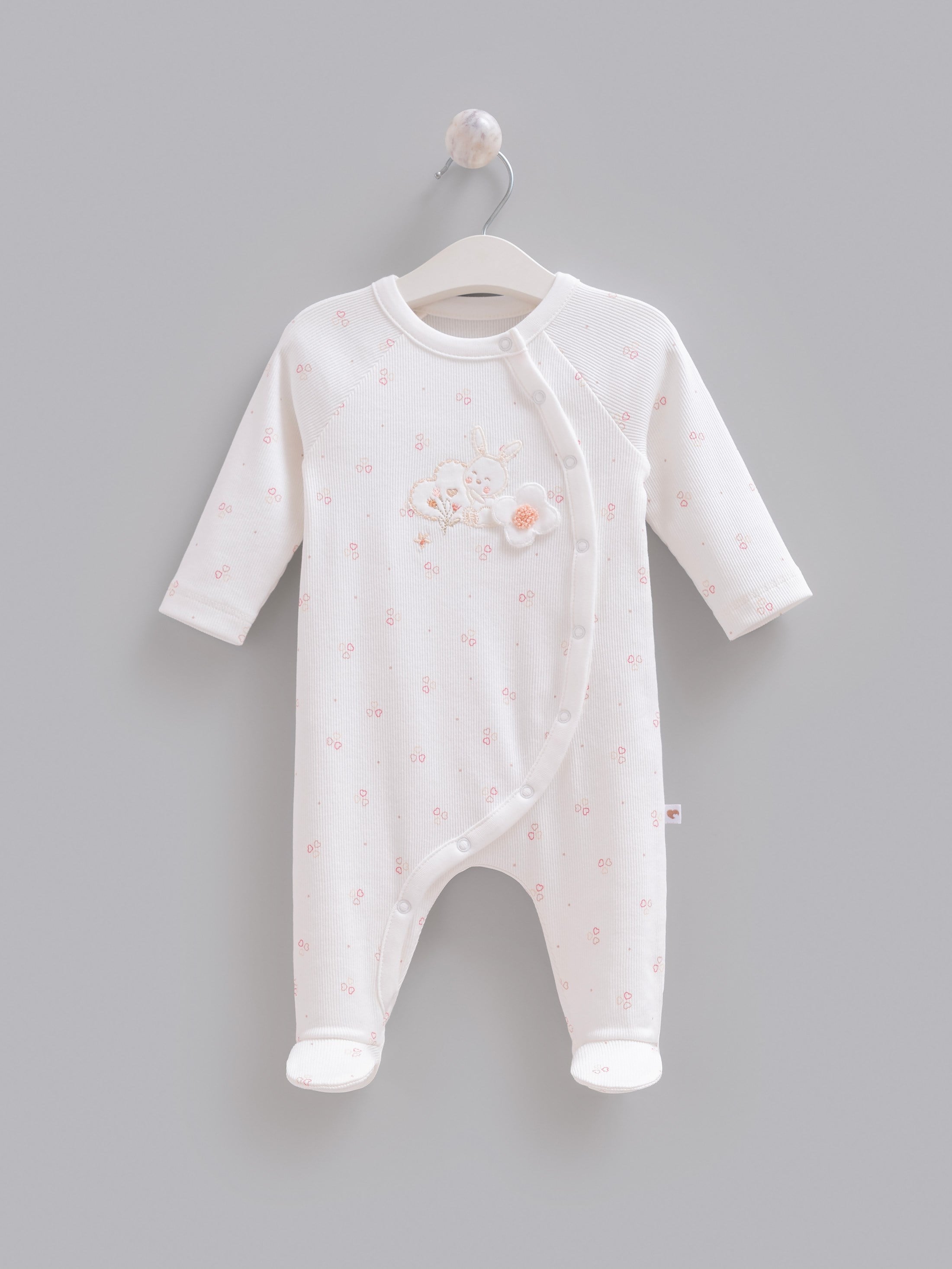 Kız Bebek %100 Pamuklu İnterlok Kumaş Tavşan İşlemeli Boydan Çıtçıtlı Patikli Tulum - Miniccobaby