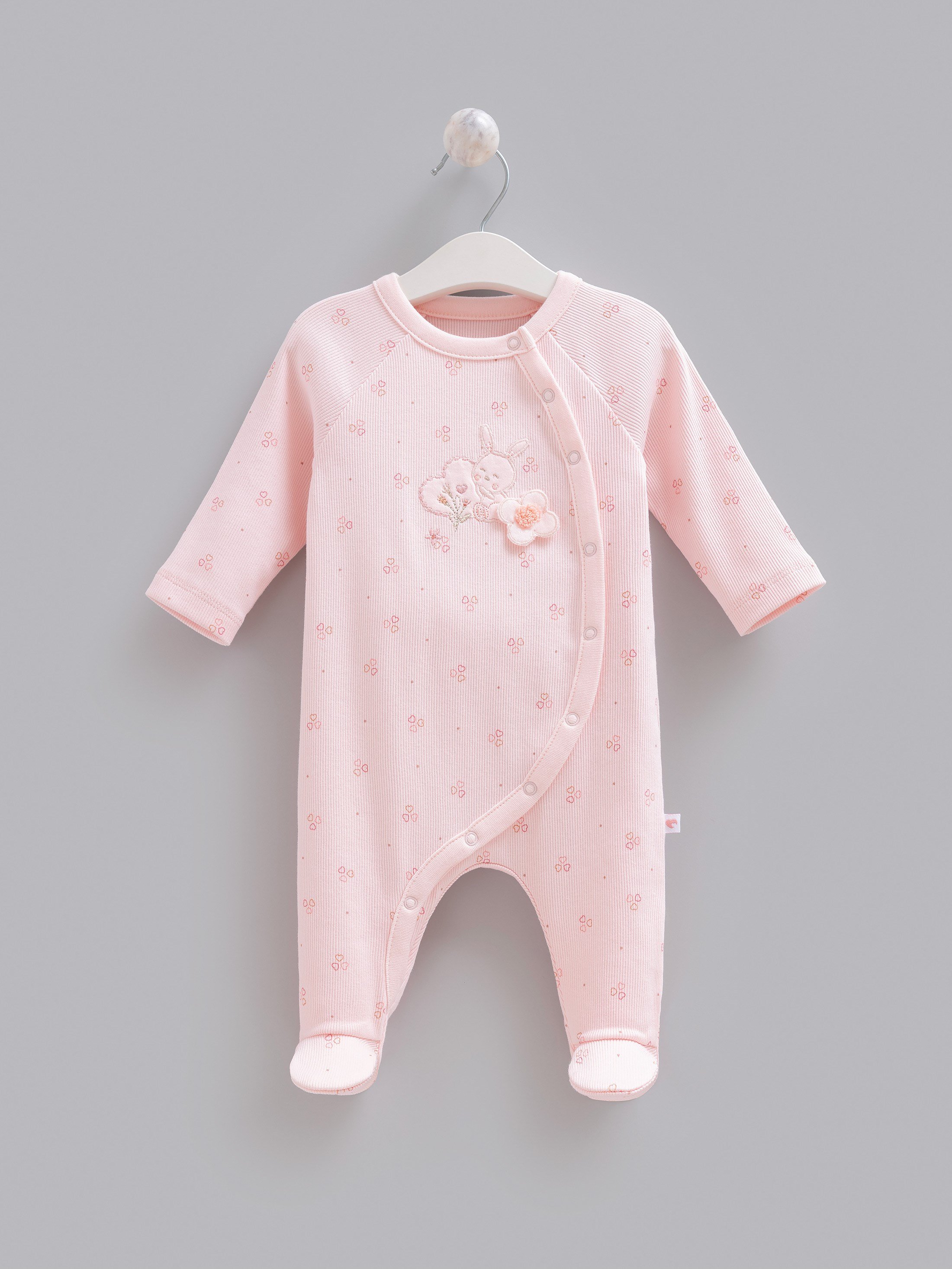 Kız Bebek %100 Pamuklu İnterlok Kumaş Tavşan İşlemeli Boydan Çıtçıtlı Patikli Tulum - Miniccobaby