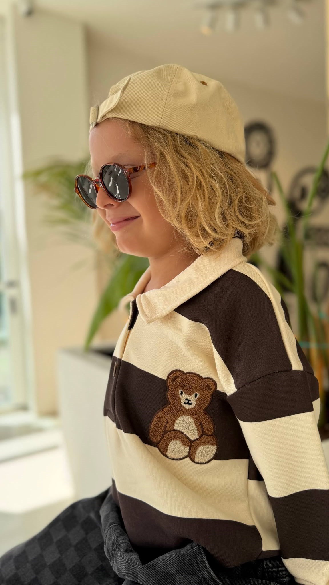 Unisex Çocuk Yaka Detaylı Teddy Armalı Çizgili Sweatshirt