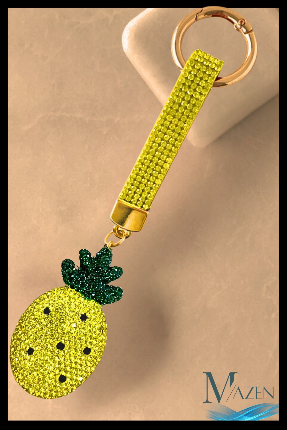 Ananas Taşlı Charm Anahtarlık | Işıltılı Çanta Aksesuarı | Sevimli ve Şık Tasarım