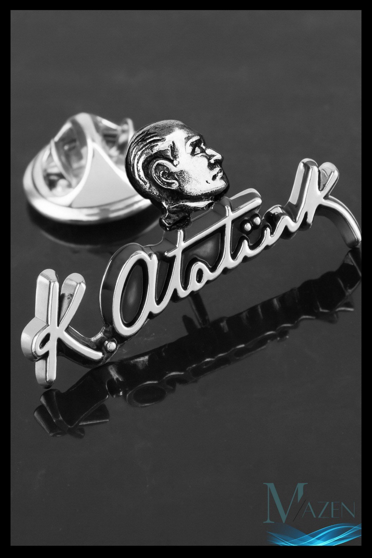 Büstlü Atatürk İmzalı Yaka Rozeti | Gümüş Renk | Metal Kararmaz | Unisex Takı Aksesuar | Rozet