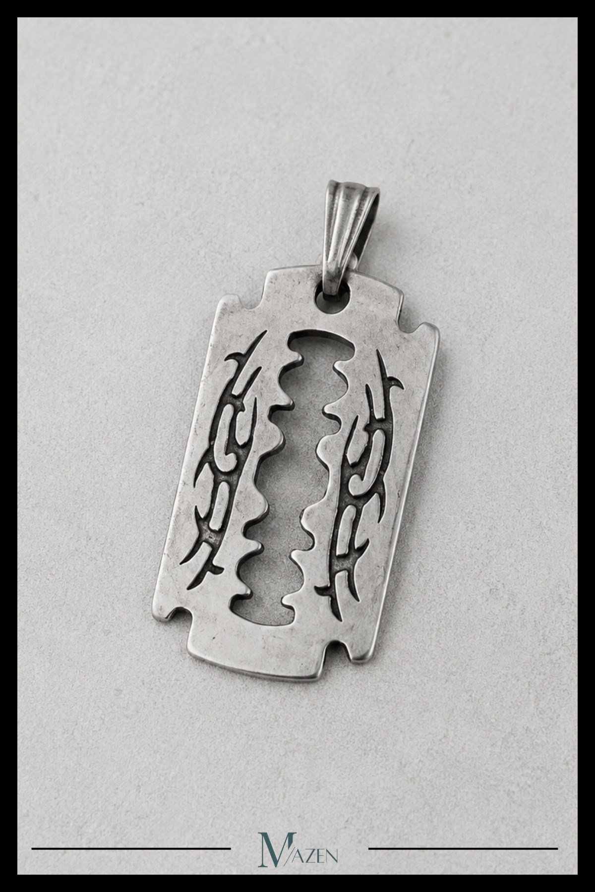 Jilet Figürlü Antik Gümüş Renk Erkek Kolye Ucu Gotik Rock Punk Vintage Tasarım