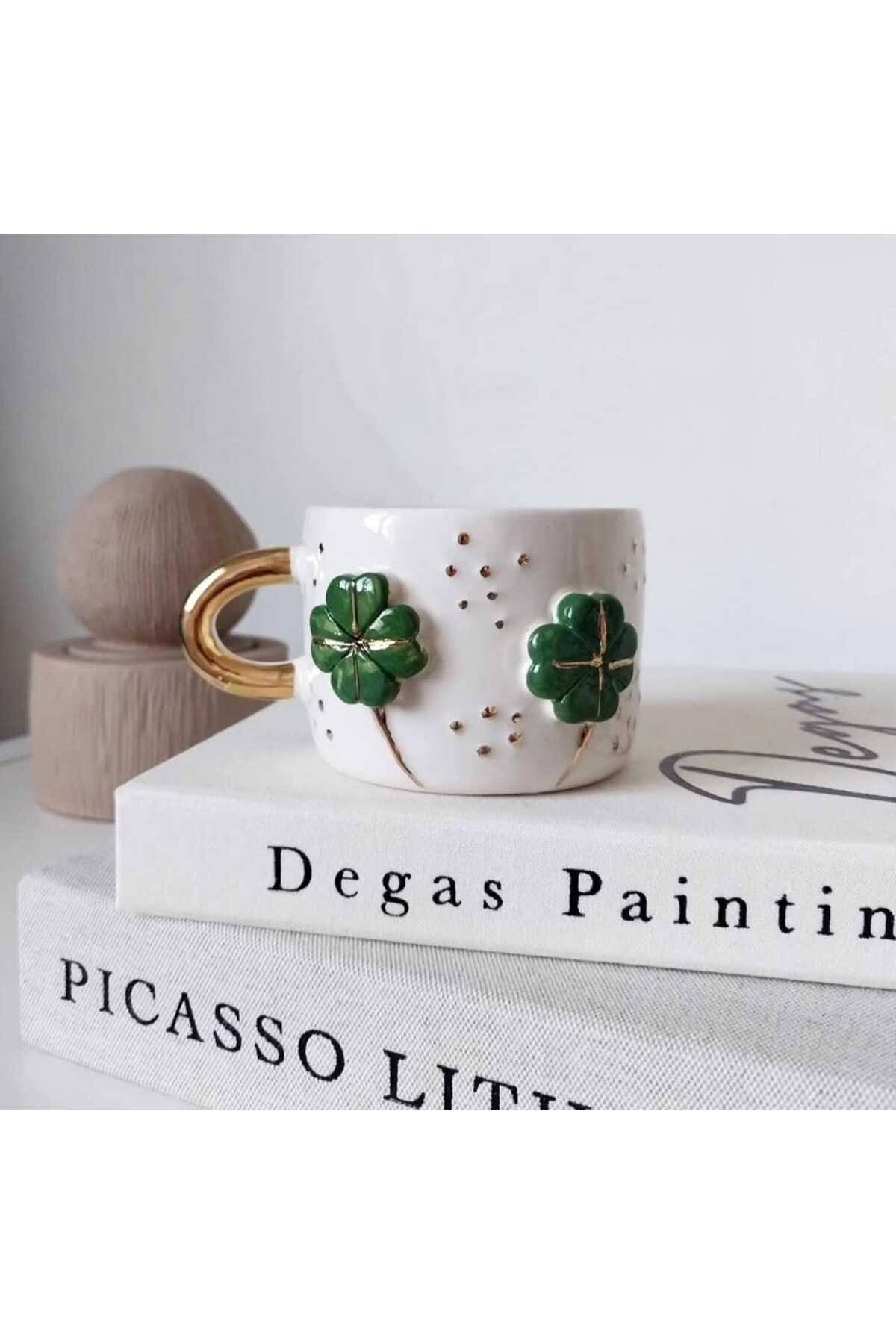 24k sıvı altın dekorlu yonca şans mug