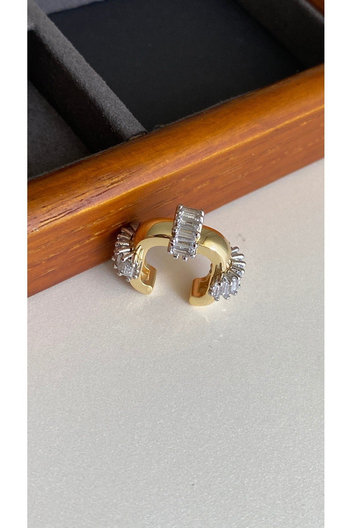 Baget taşlı kıkırdak (Earcuff) küpe
