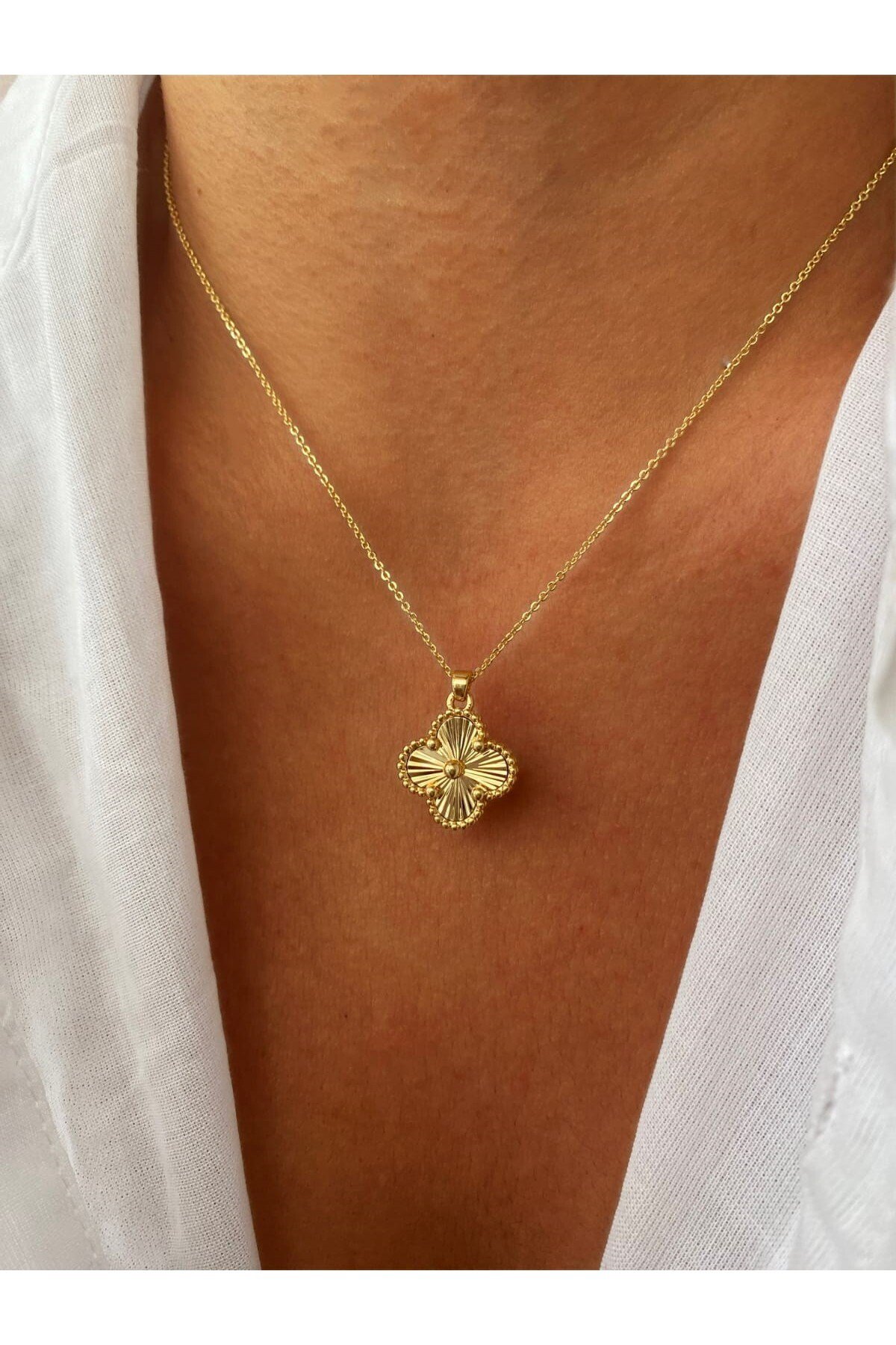 Çelik gold cleef kolye