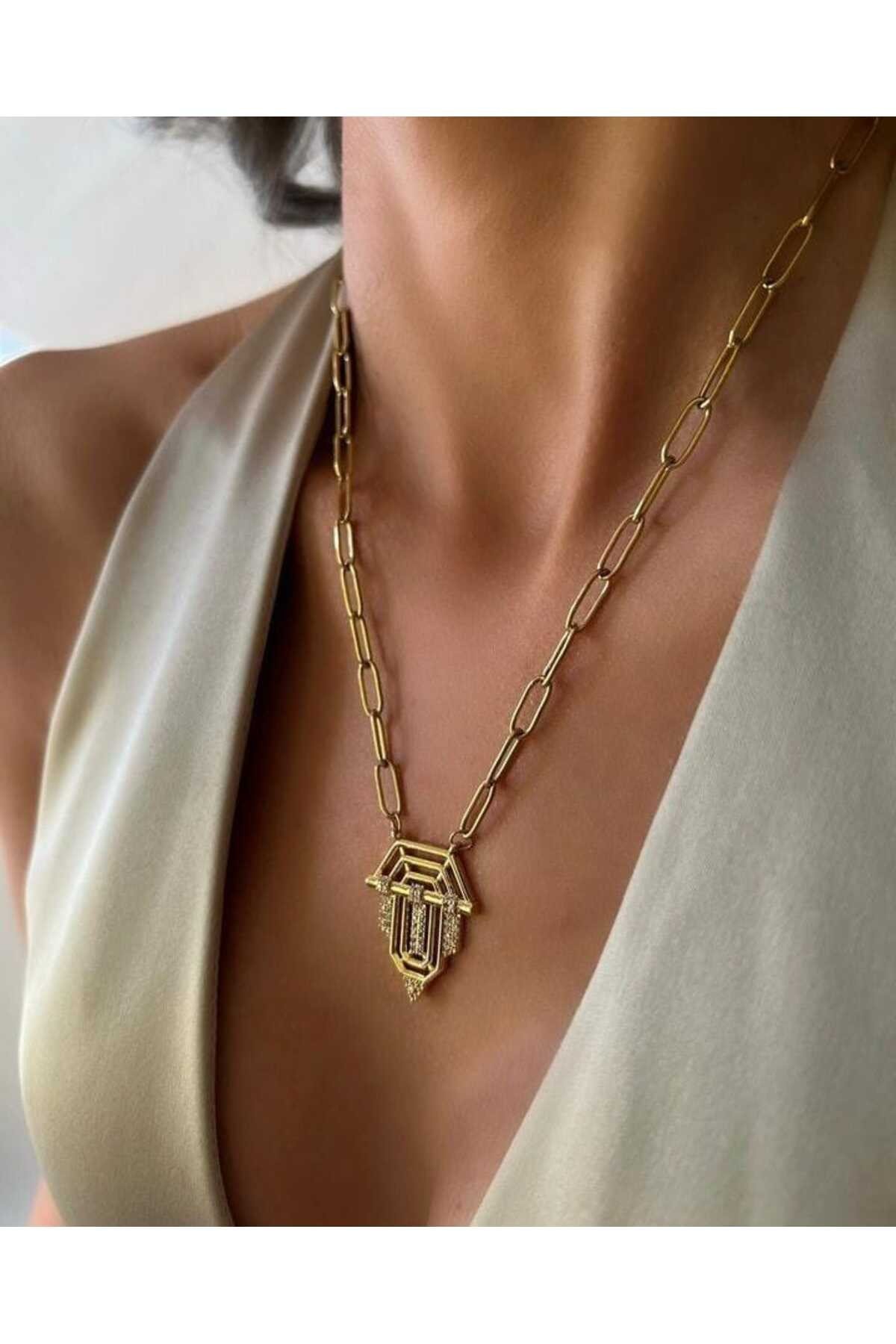 Çelik Serenay Kolye