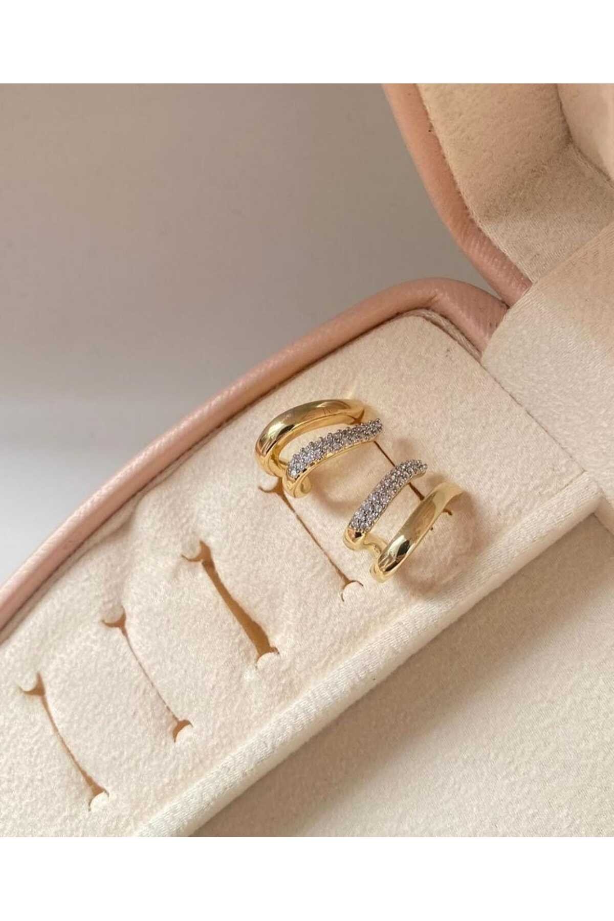 Gold pany küpe