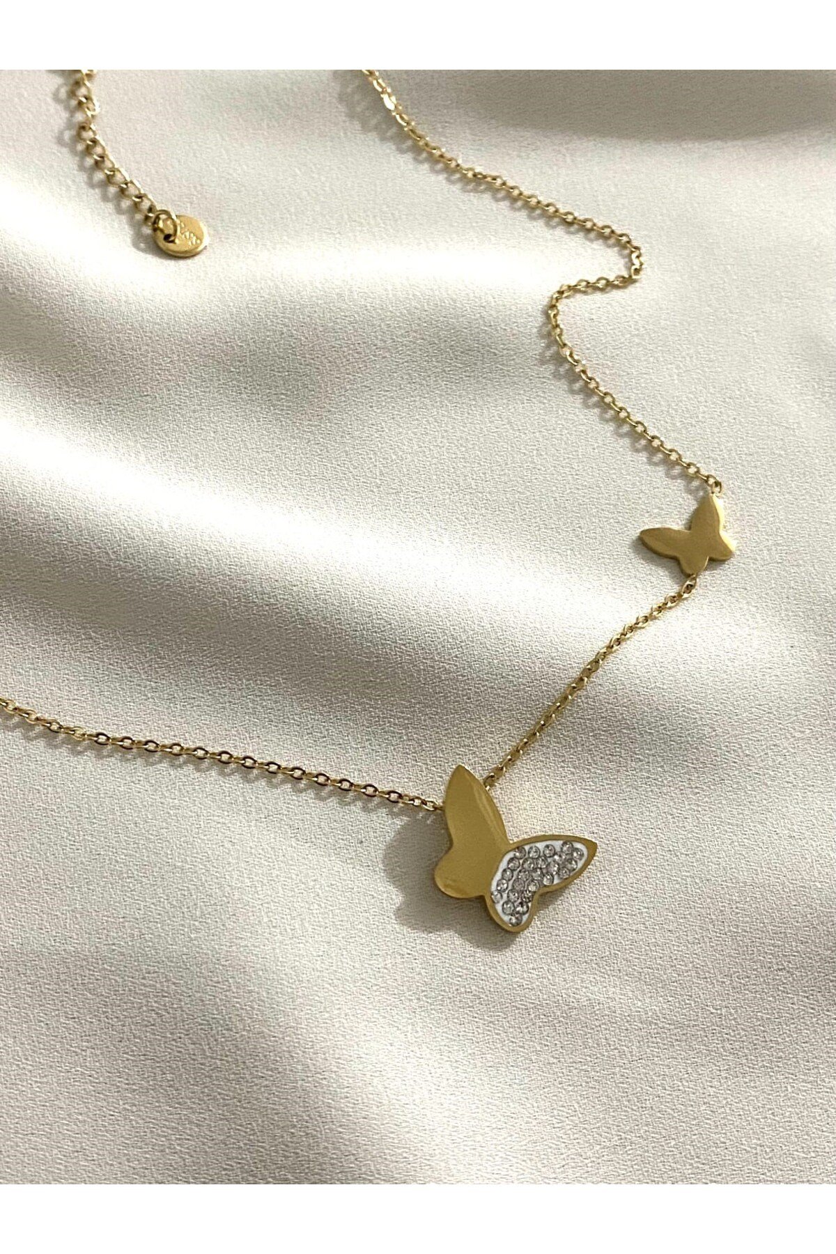 Gold taşlı kelebek kolye