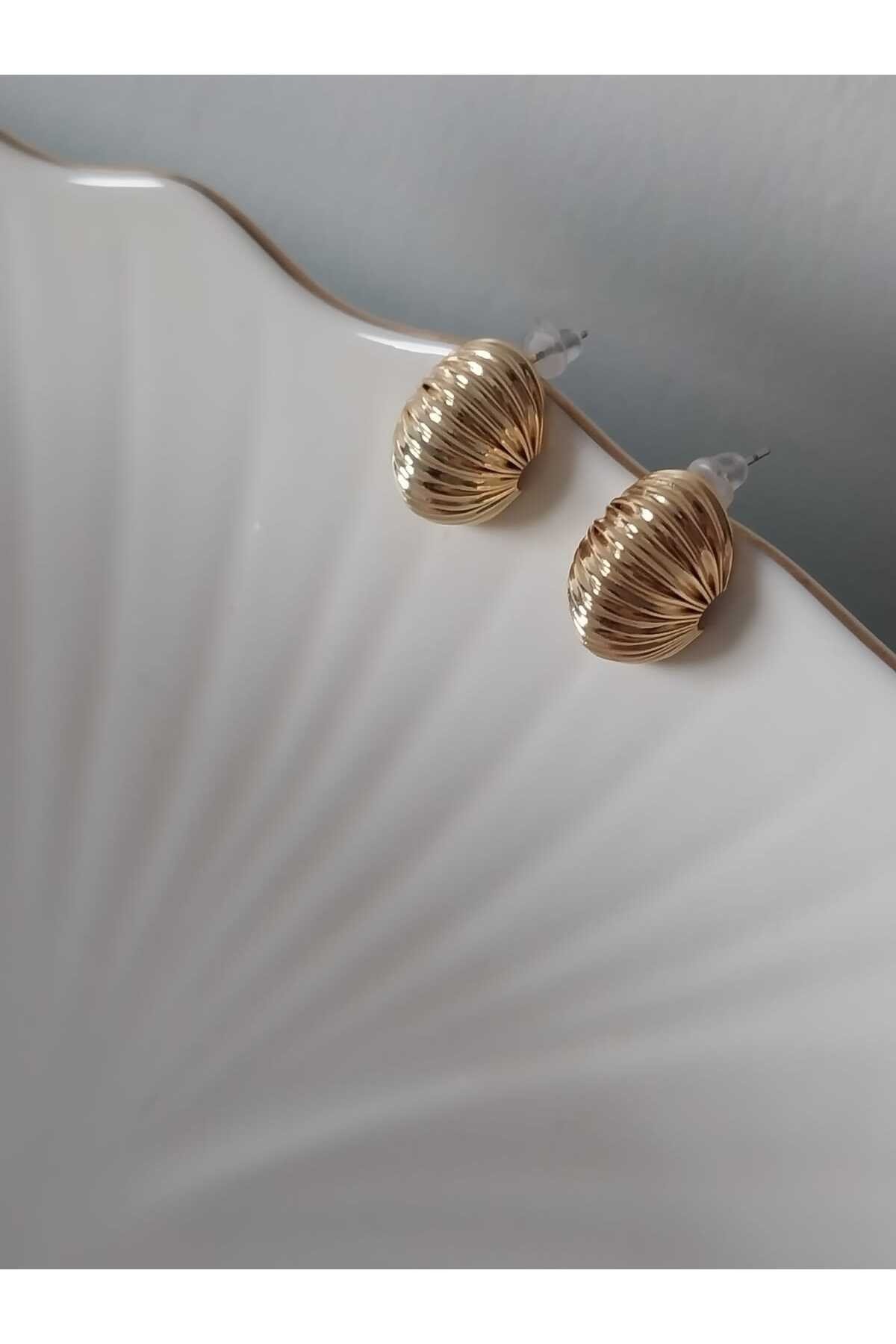 Luucy gold küpe