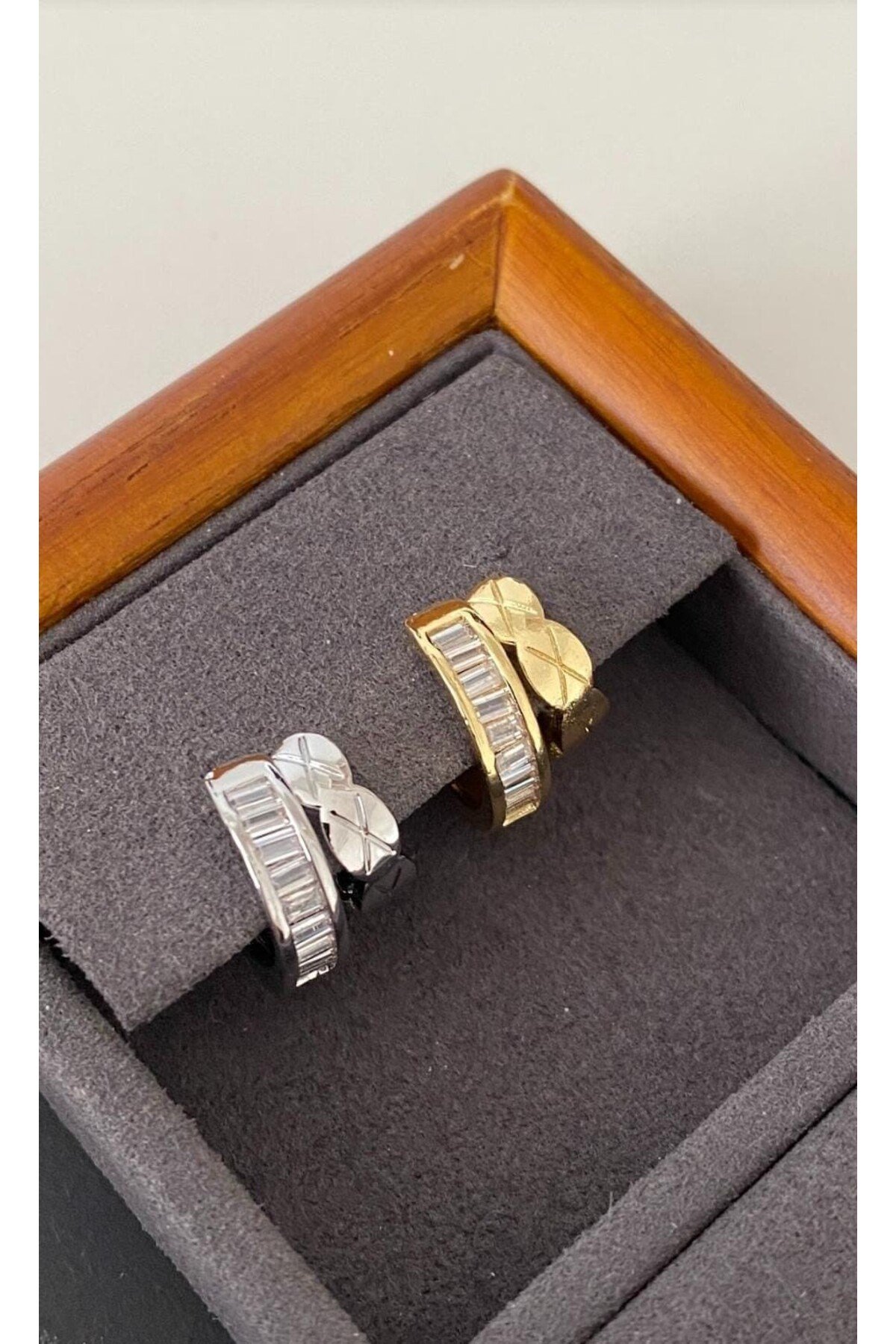 Taş earcuff kıkırdak küpe