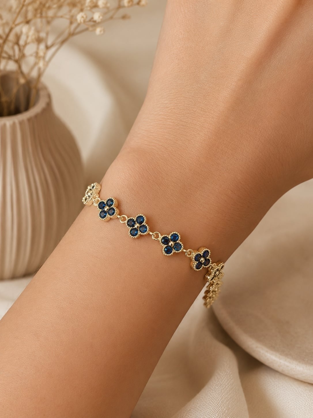 14K Özel Seri Çiçek Taşlı Bileklik