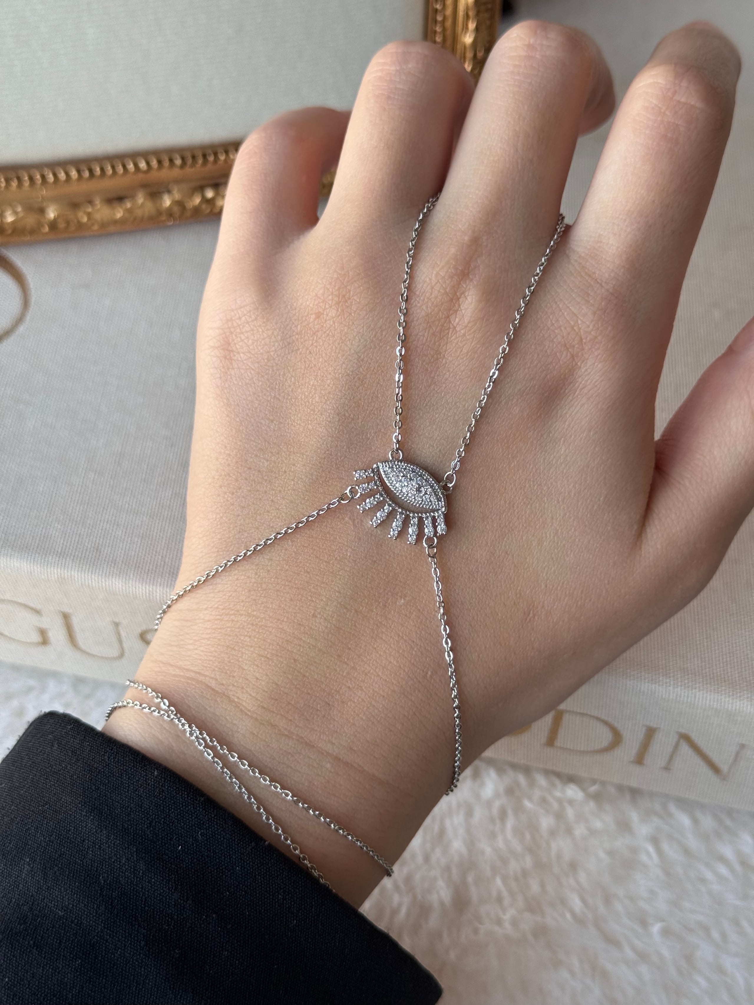 Kirpikli Göz Şahmeran Silver